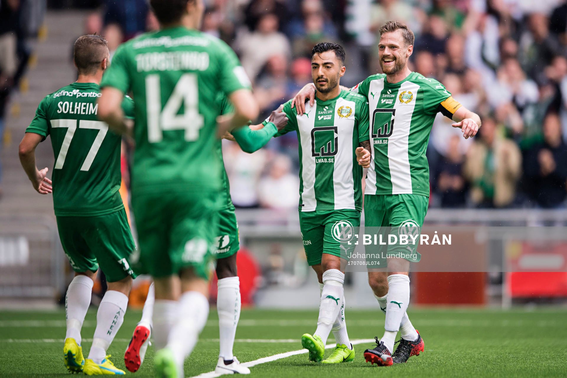 Hammarbys Jiloan Hamad och Arnór Smárason jublar