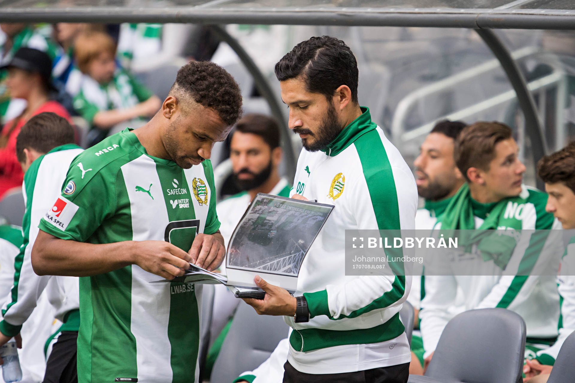 Hammarbys Serge-Junior Martinsson Ngouali får
