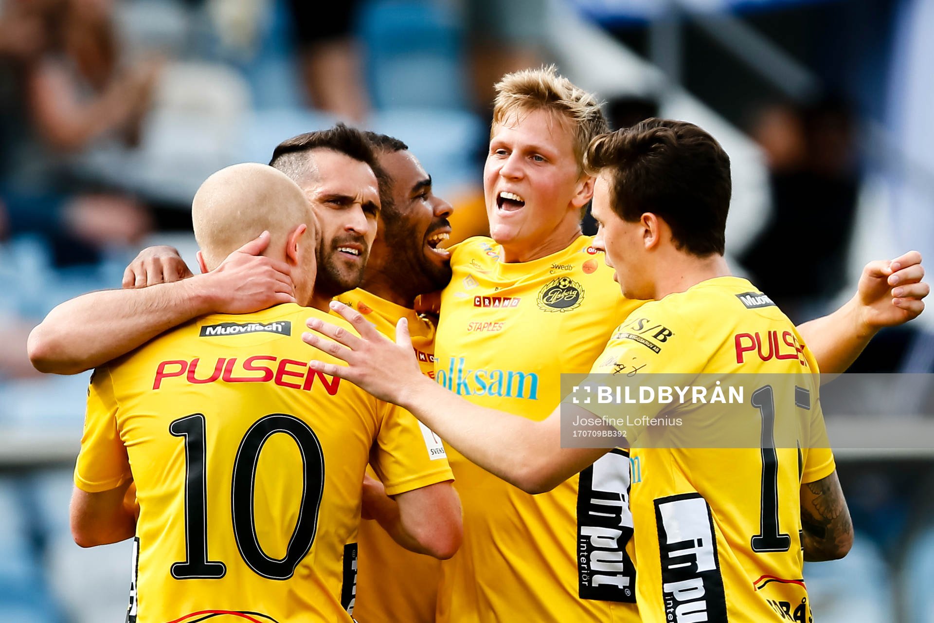 Elfsborgs spelare jublar efter 1-3 under fotbollsmatchen i Allsvenskan mellan Norrköping och Elfsborg den 9 juli 2017 i Norrköping.