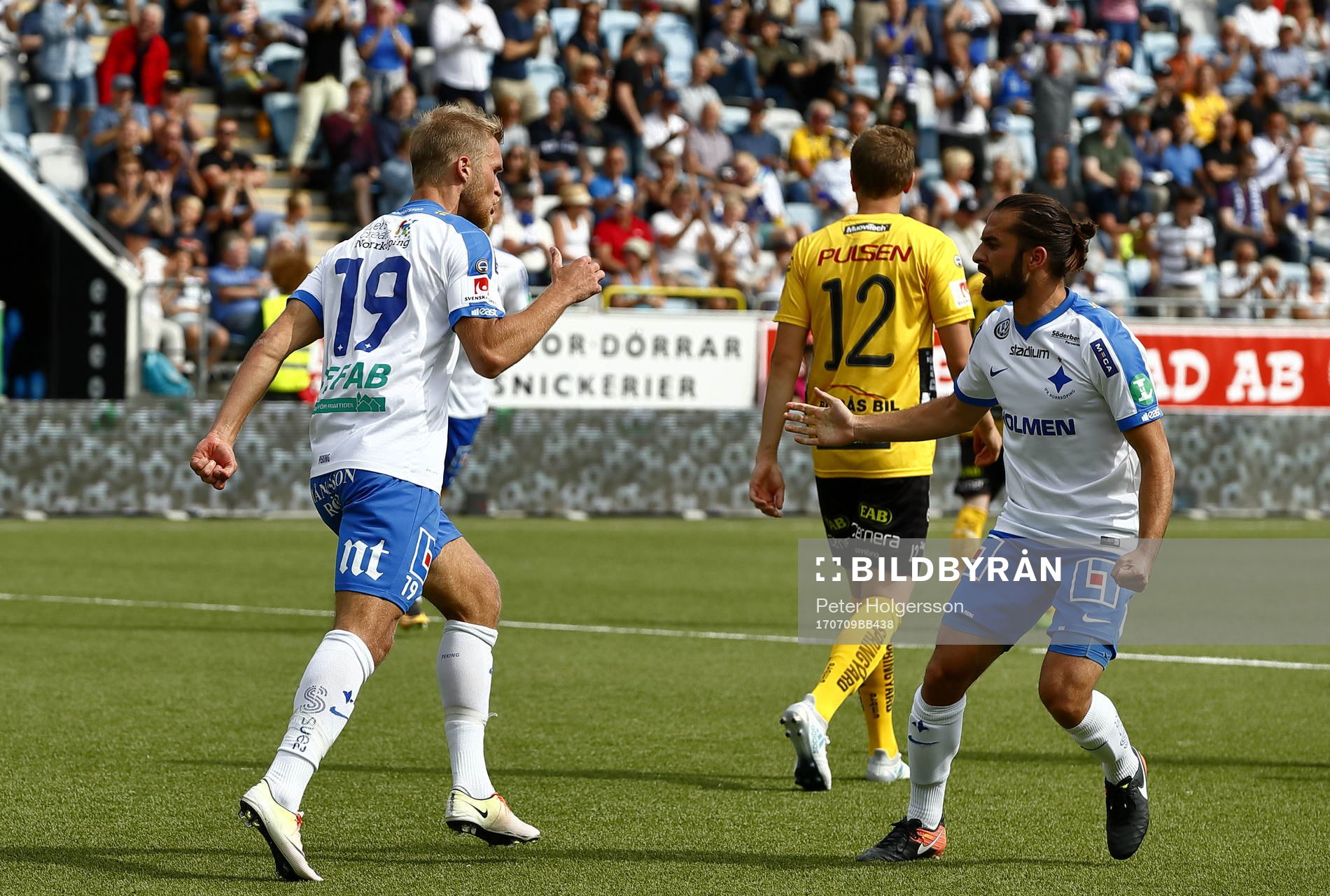 Norrköpings Sebastian Andersson jublar