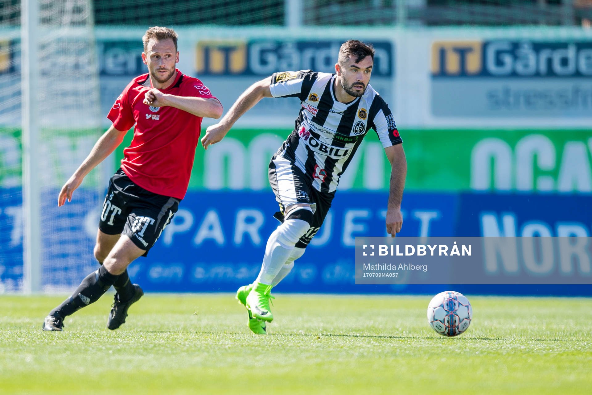 Oskarshamns Joakim Lengyel och Landskronas Igor Arsenijevic