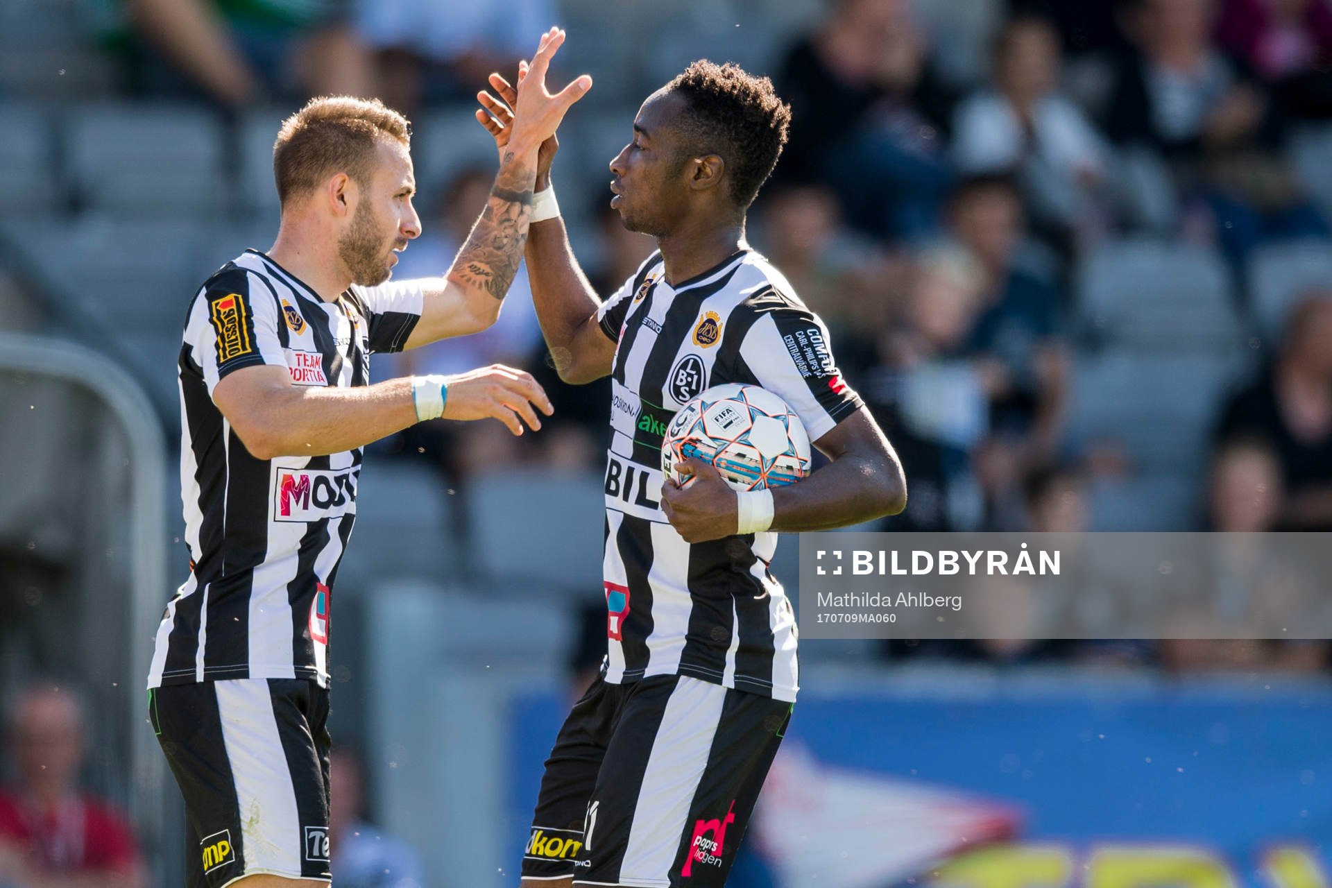 Landskronas Filip Pivkovski och Sadat Karim jublar