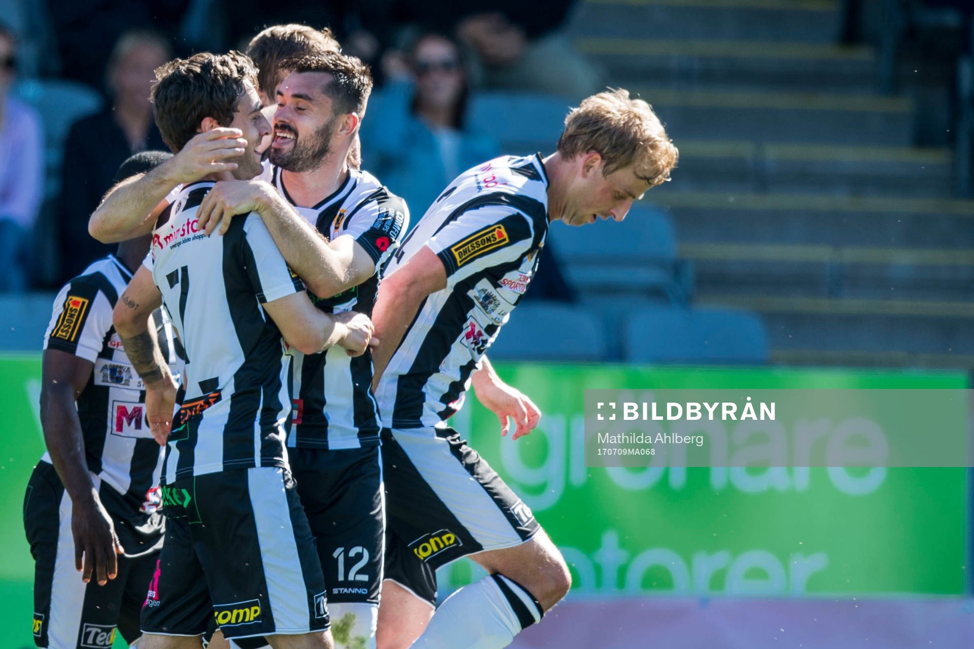 Landskronas spelare jublar