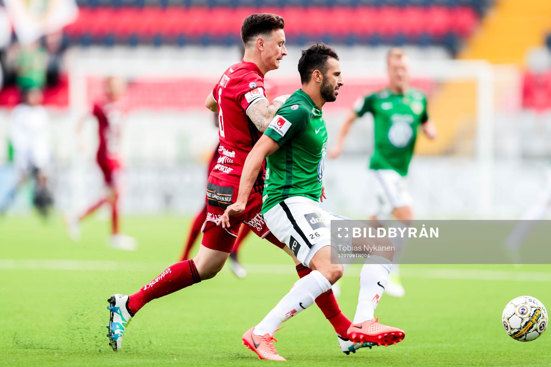 Jönköpings André Calisir och Östersunds Jamie Hopcutt