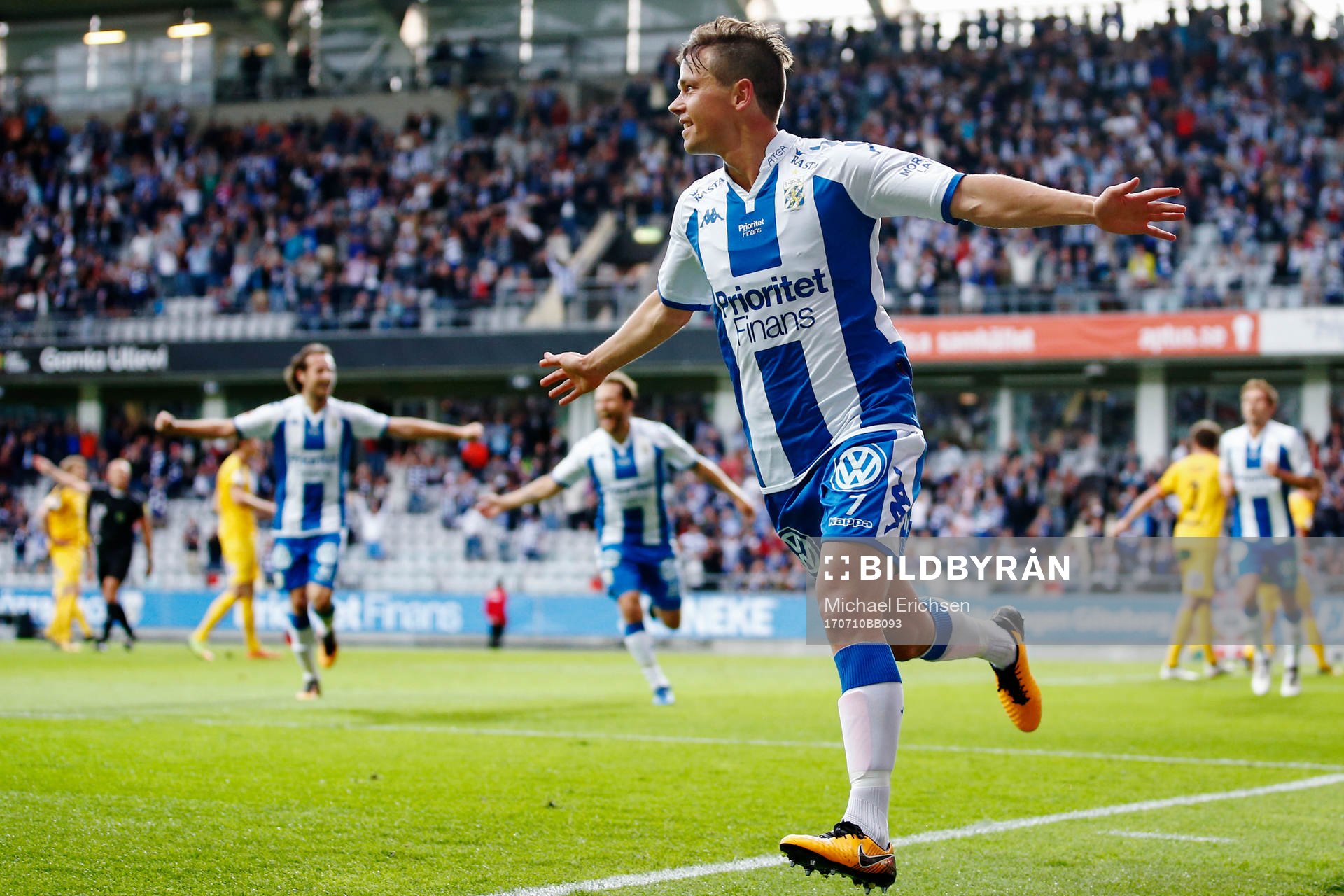 IFK Göteborgs Mads Albaek jublar