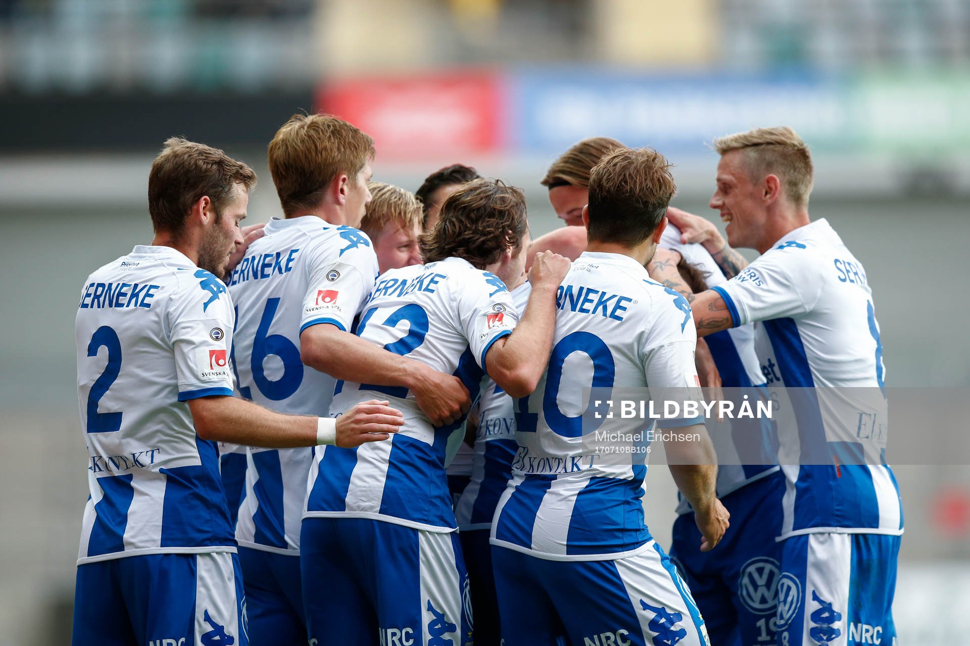 IFK Göteborgs Mads Albaek jublar med lagkamrater