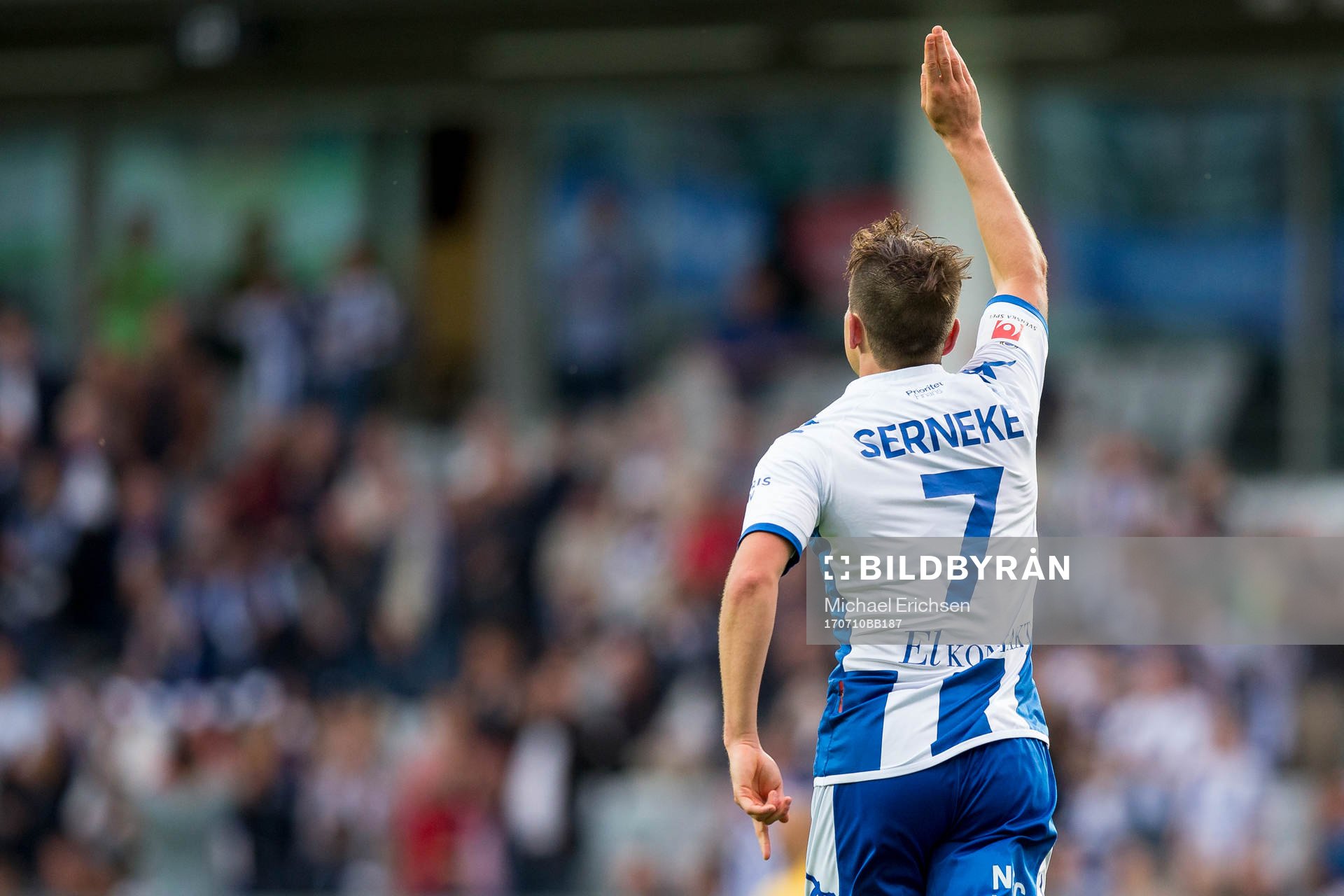 IFK Göteborgs Mads Albaek jublar efter 1-0 under fotbollsmatchen i allsvenskan mellan IFK Göteborg och Halmstad den 10 juli 2017 i Göteborg.