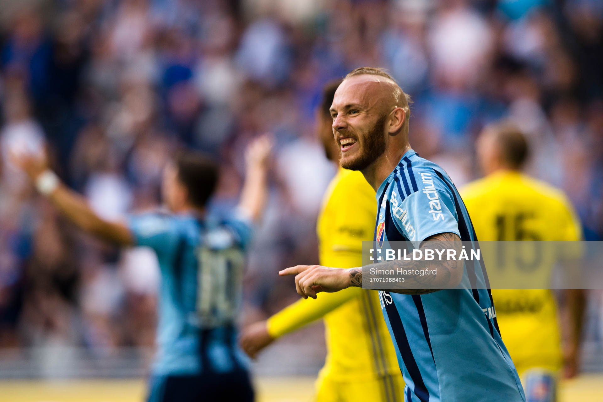 Djurgårdens Magnus Eriksson reagerar
