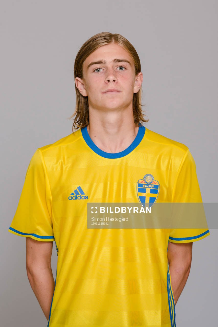 Julius Brekkan i P17/00-landslaget