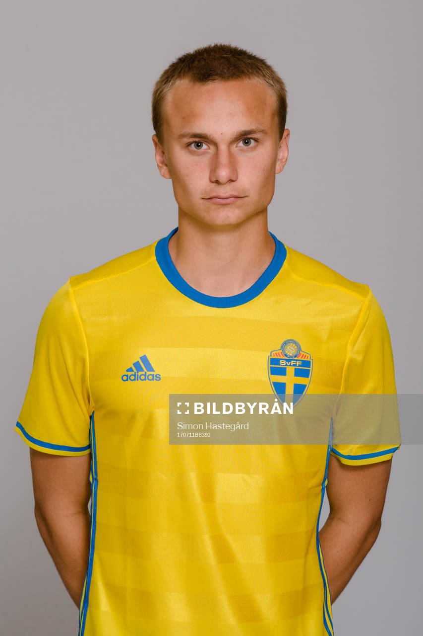 Ossian Hallberg i P17/00-landslaget