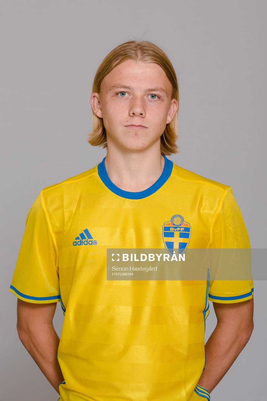 Tim Stolt Hermansson i P17/00-landslaget
