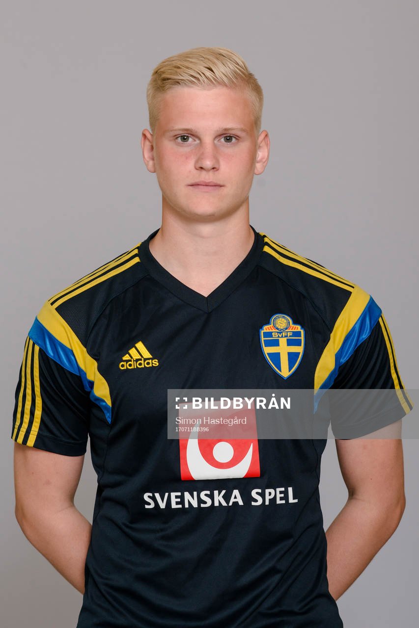 Simon Gustafsson, Målvakt i P17/00-landslaget
