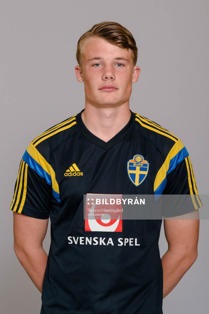 Hjalmar Bäckström, Målvakt  i P17/00-landslaget