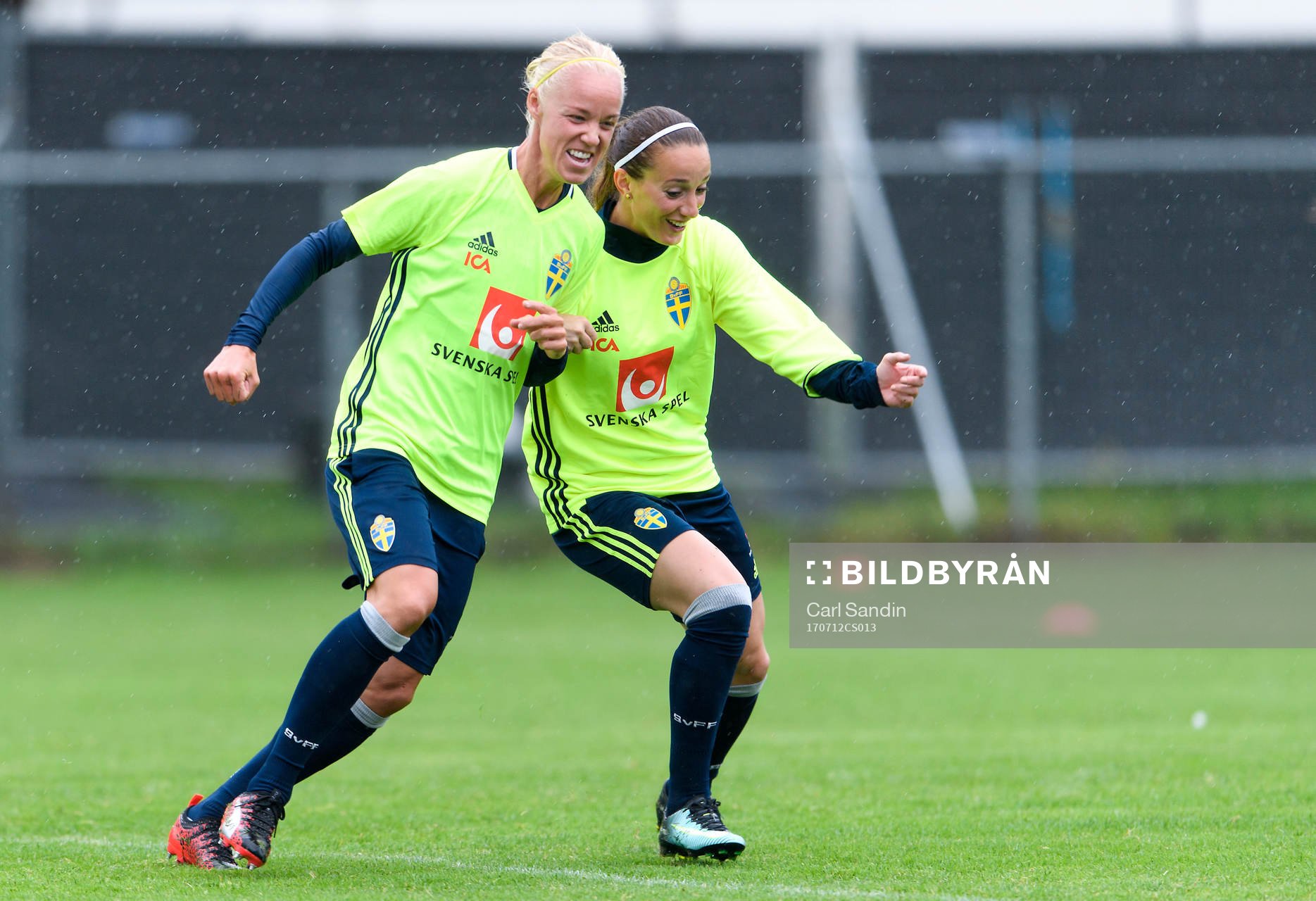 Caroline Seger och Kosovare Asllani