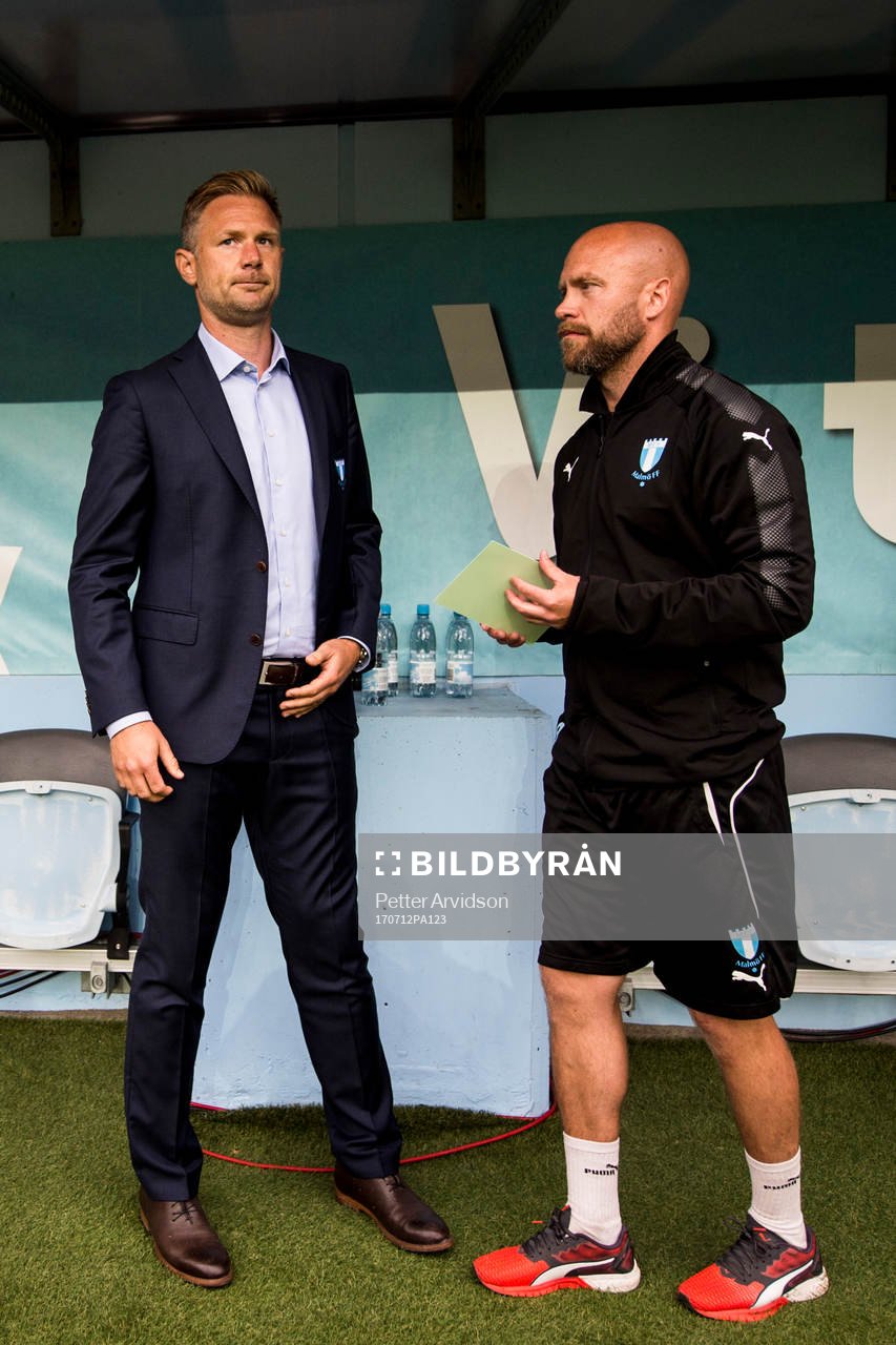 Malmö FFs tränare Magnus Pehrsson och assisterande