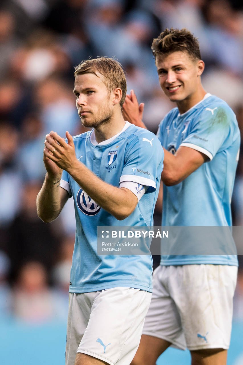 Malmö FFs Oscar Lewicki och Mattias Svanberg tackar