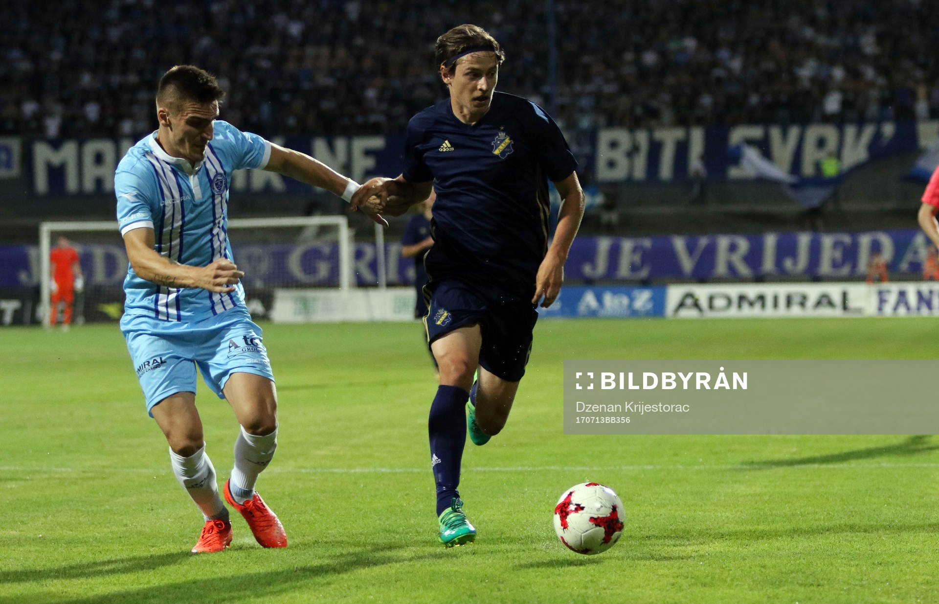 s Simon Thern
