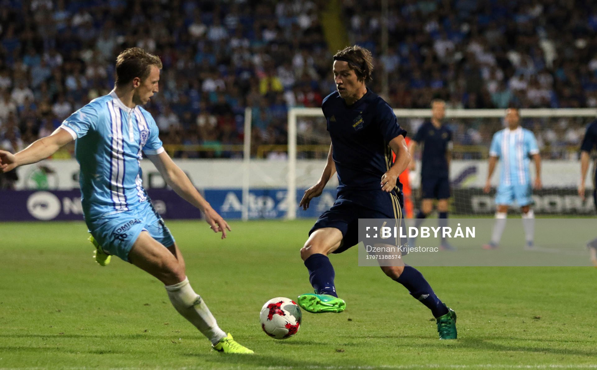 s Simon Thern