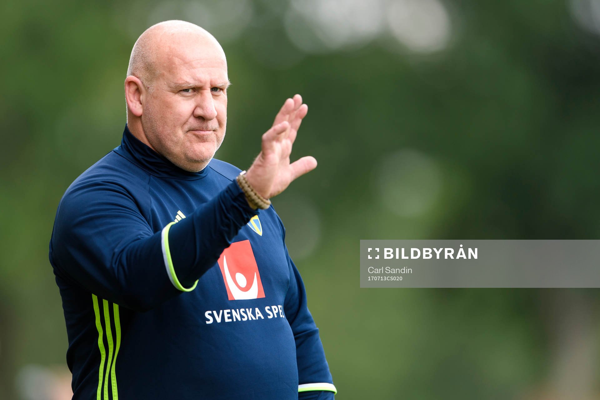 Per Samuelsson, säkerhetsansvarig, under en träning med det svenska landslaget i fotboll den 13 juli 2017 i Arnhem.