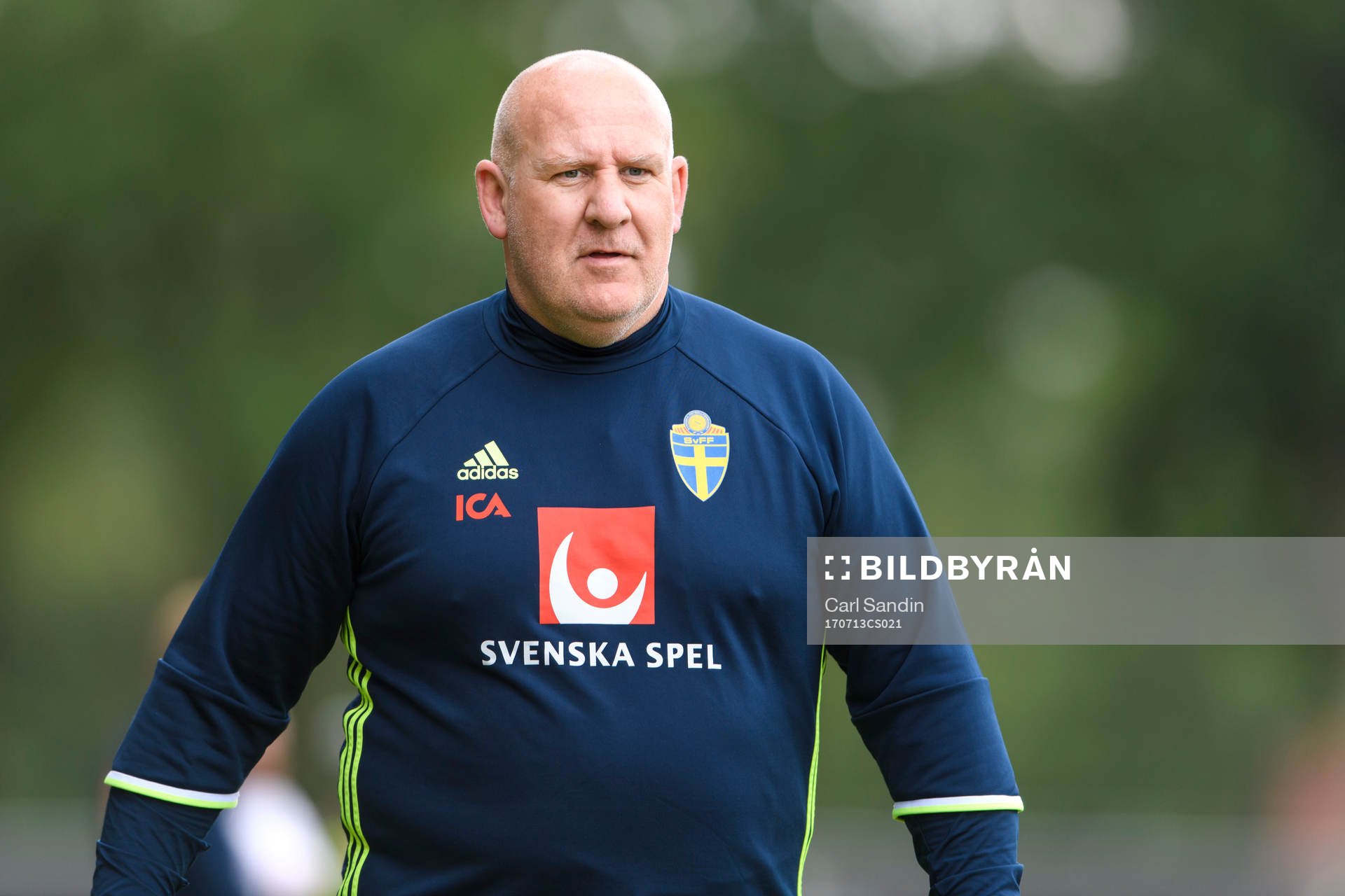 Per Samuelsson, säkerhetsansvarig, under en träning med det svenska landslaget i fotboll den 13 juli 2017 i Arnhem.