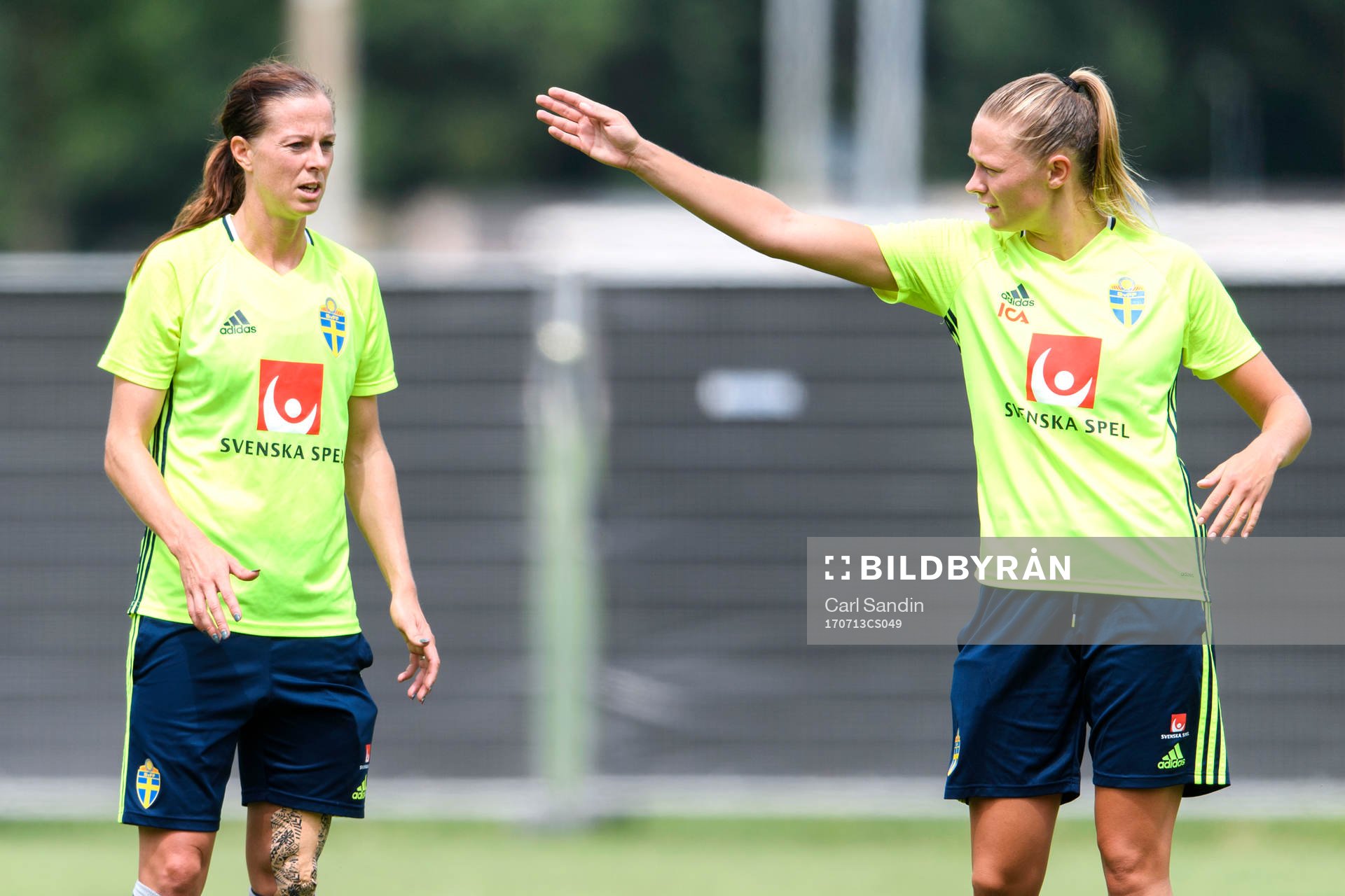 Lotta Schelin och Fridolina Rolfö