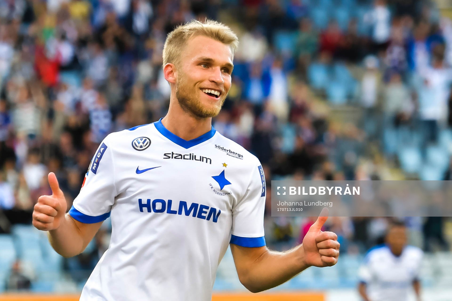 Norrköpings Sebastian Andersson jublar