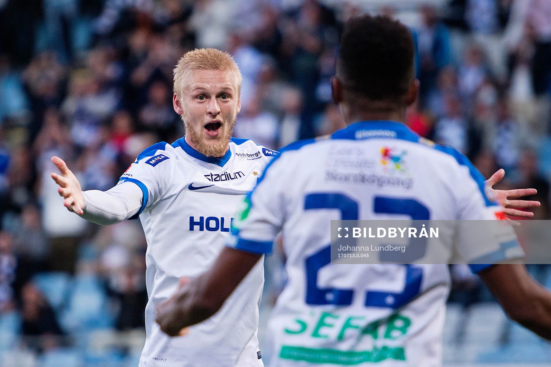 Norrköpings Karl Holmberg gör 1-0 och jublar mot Niclas