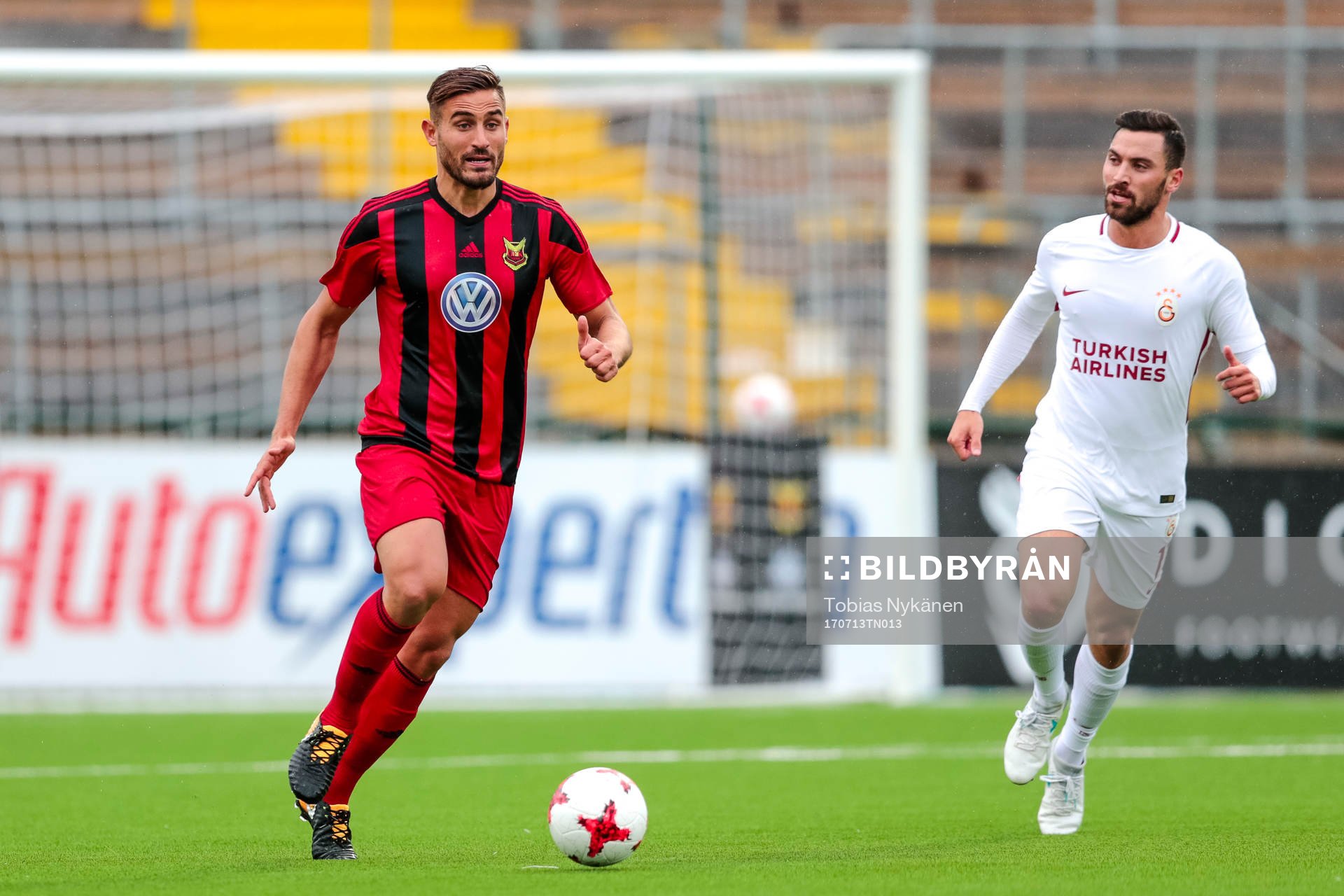 Östersunds Sotirios Papagiannopoulus och Galatasarays