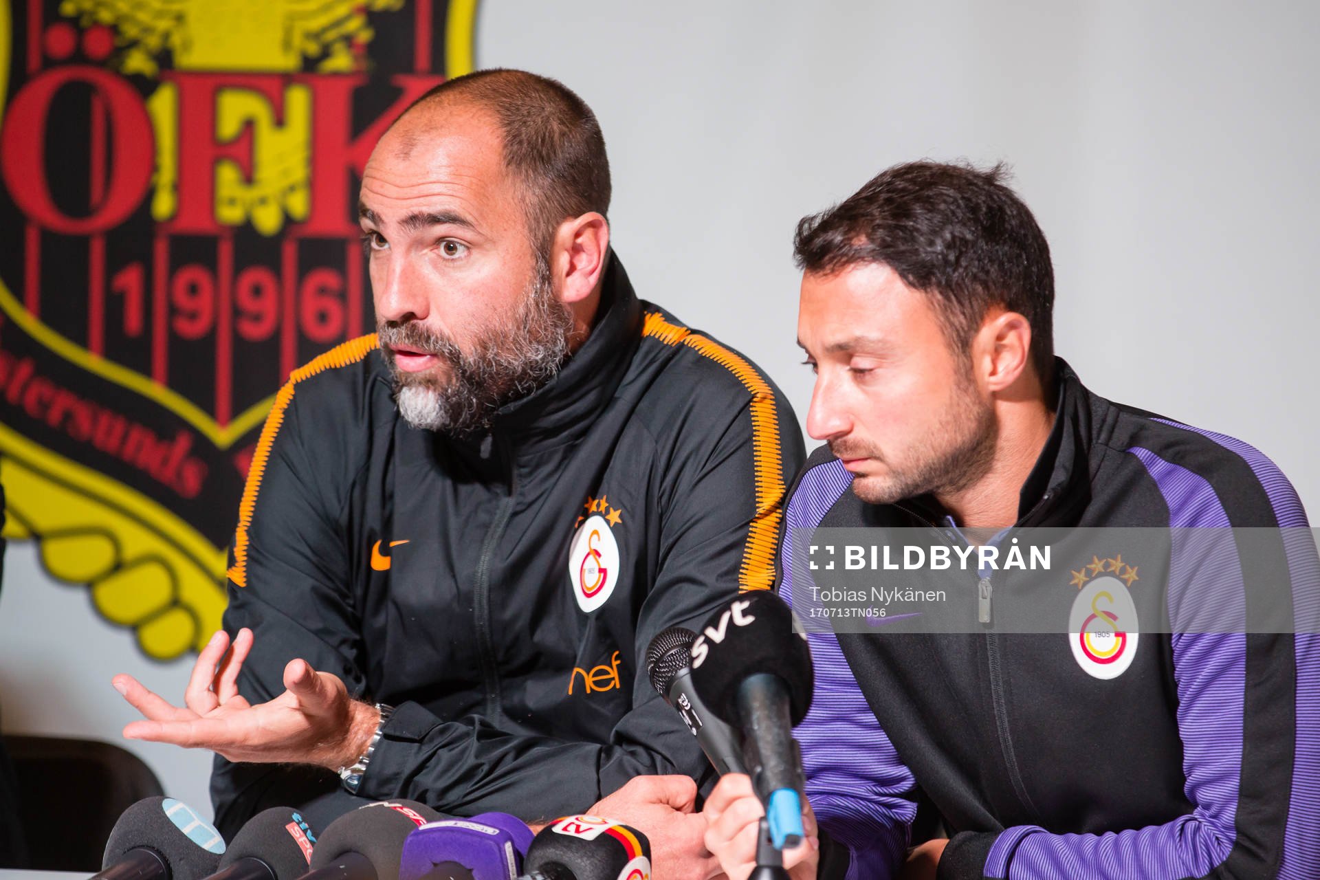 galatasarays tränare Igor Tudor på presskonferens