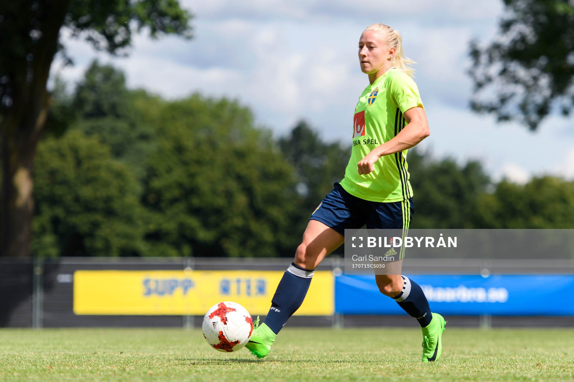 Julia Spetsmark under en träning med det svenska landslaget i fotboll den 15 juli 2017 i Arnhem.