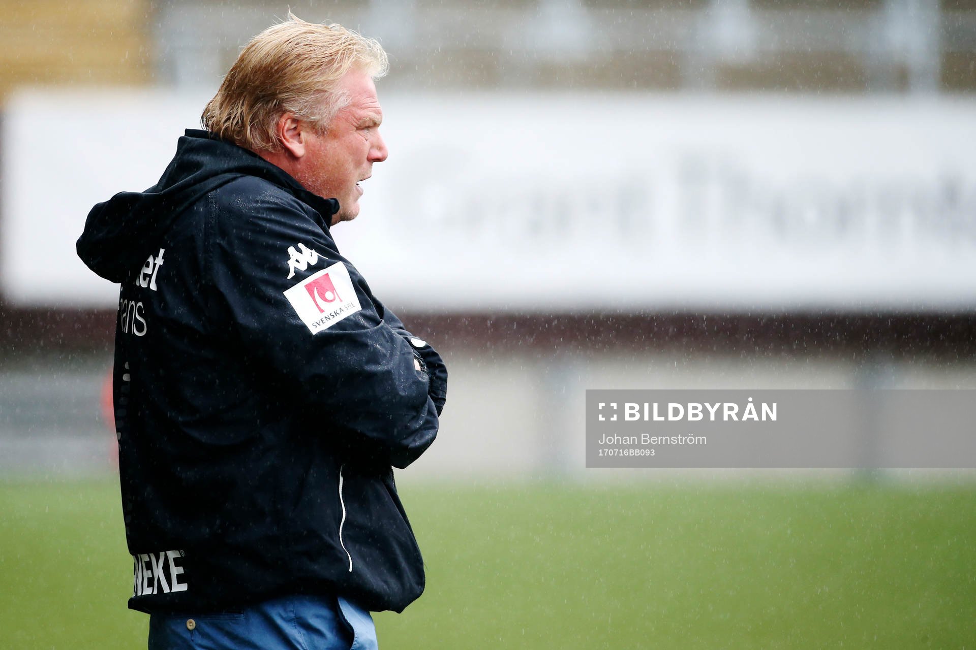 IFK Göteborgs tränare Jörgen Lennartsson deppar
