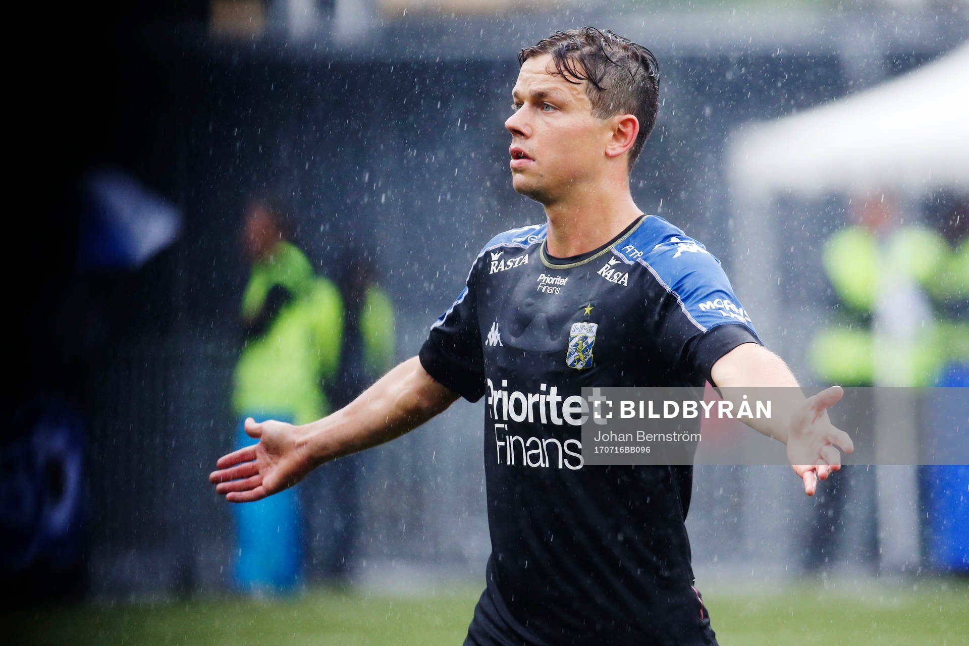 IFK Göteborgs Mads Albaek deppar