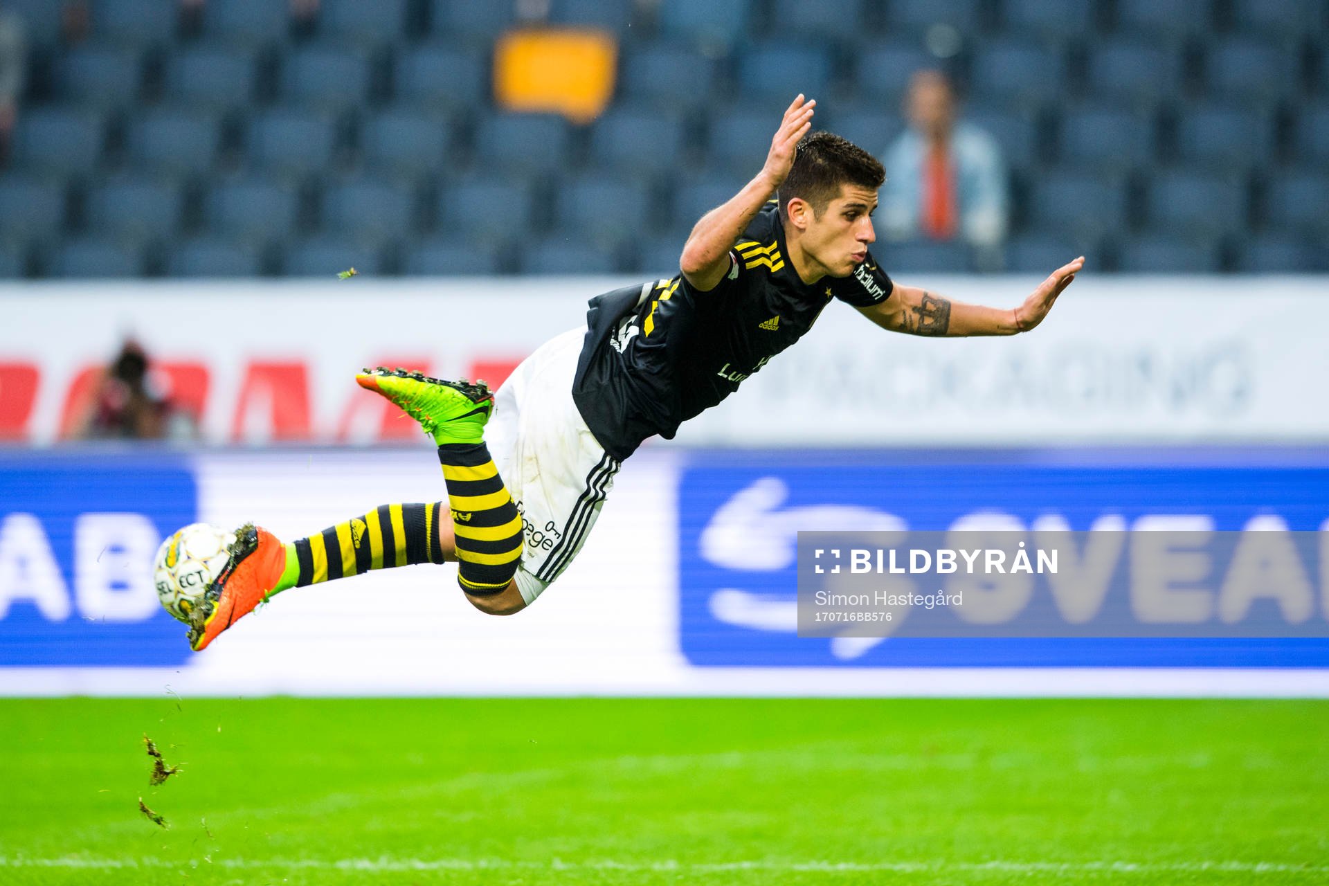 s Nicolas Marcelo Stefanelli faller