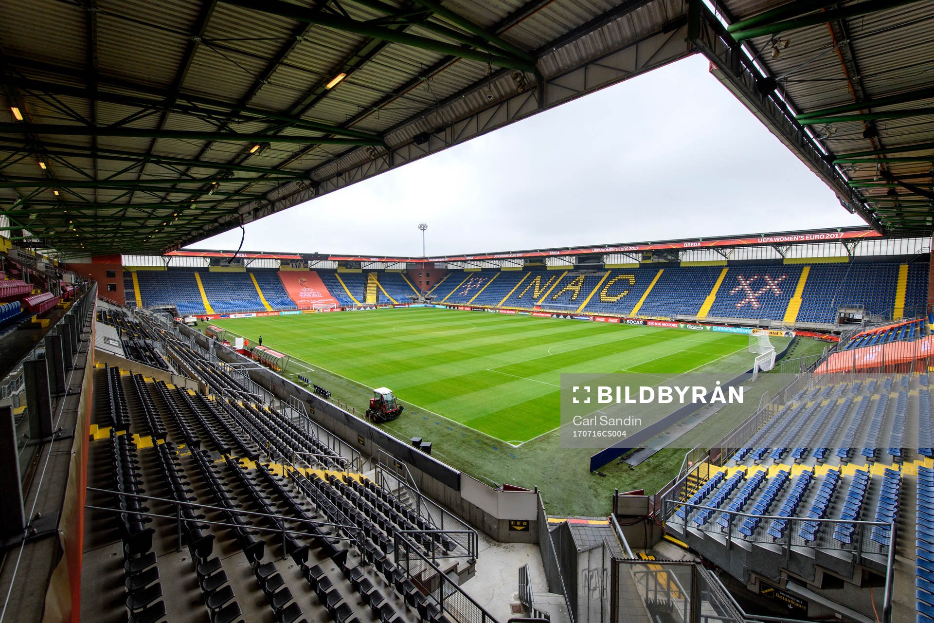 Vy över arenan Rat Verlegh Stadion