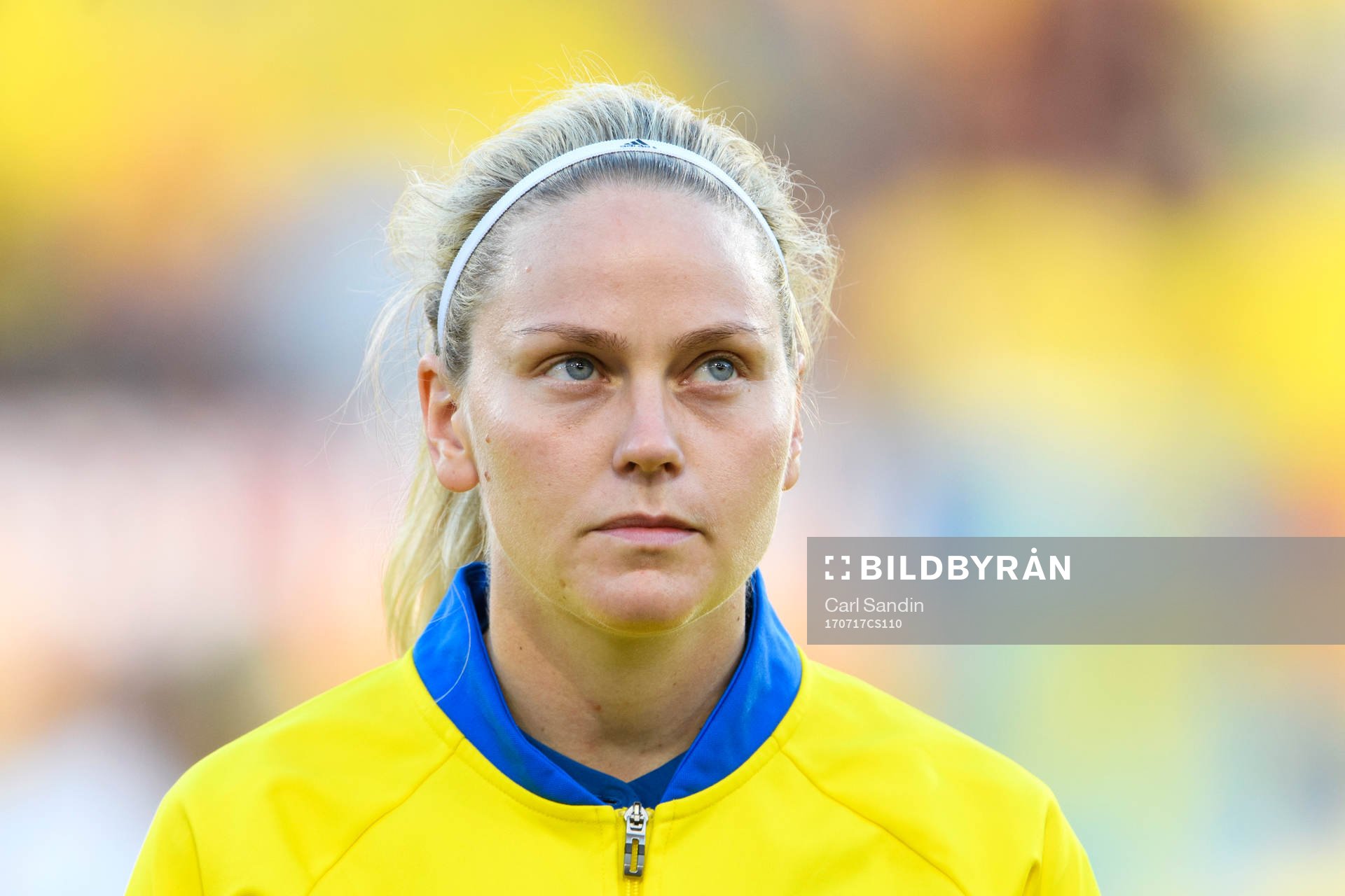 Sveriges Lisa Dahlkvist vid lineup innan fotbollsmatchen