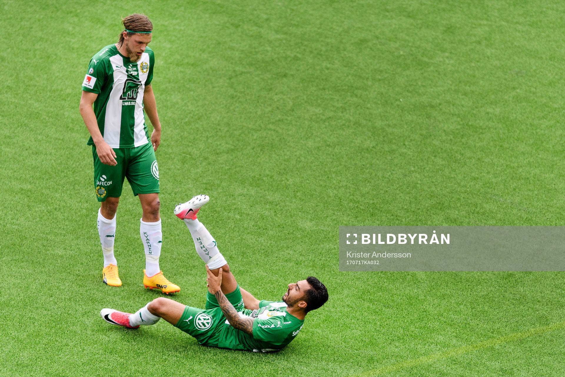 Hammarbys Jiloan Hamad gör sig illa och tvingas utgå