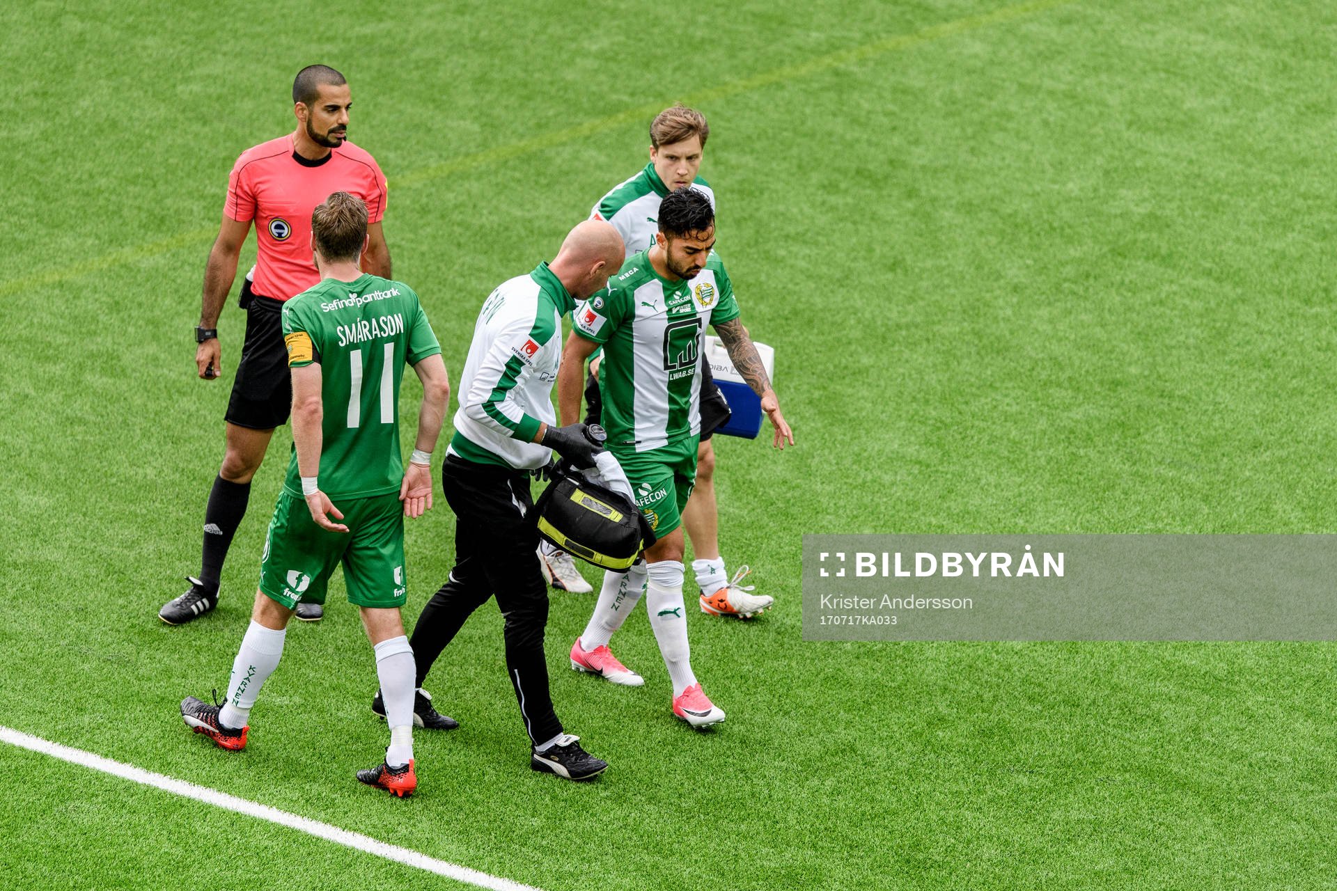 Hammarbys Jiloan Hamad gör sig illa och tvingas utgå