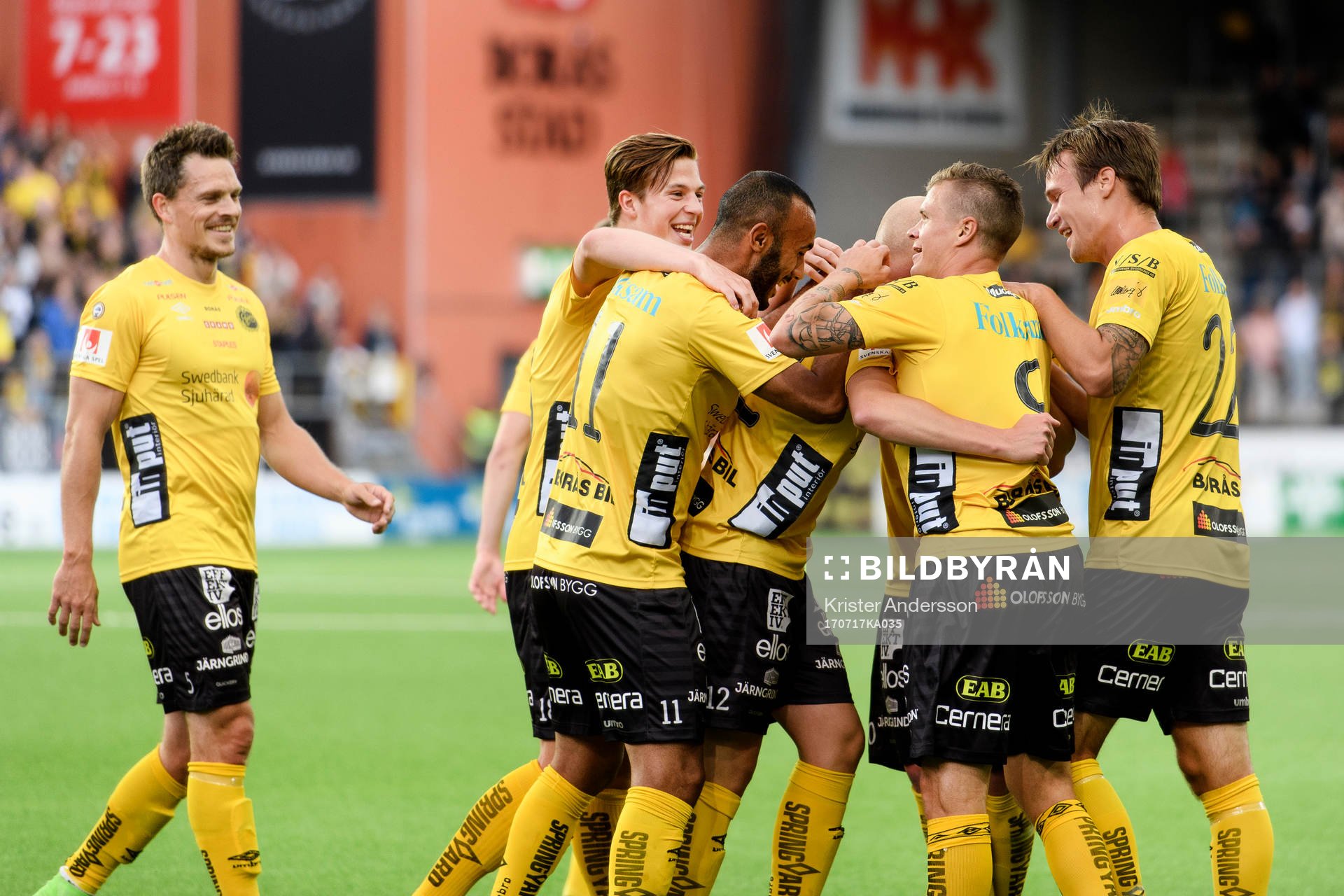 Elfsborgs Joakim Nilsson har gjort 2-0 och laget jublar