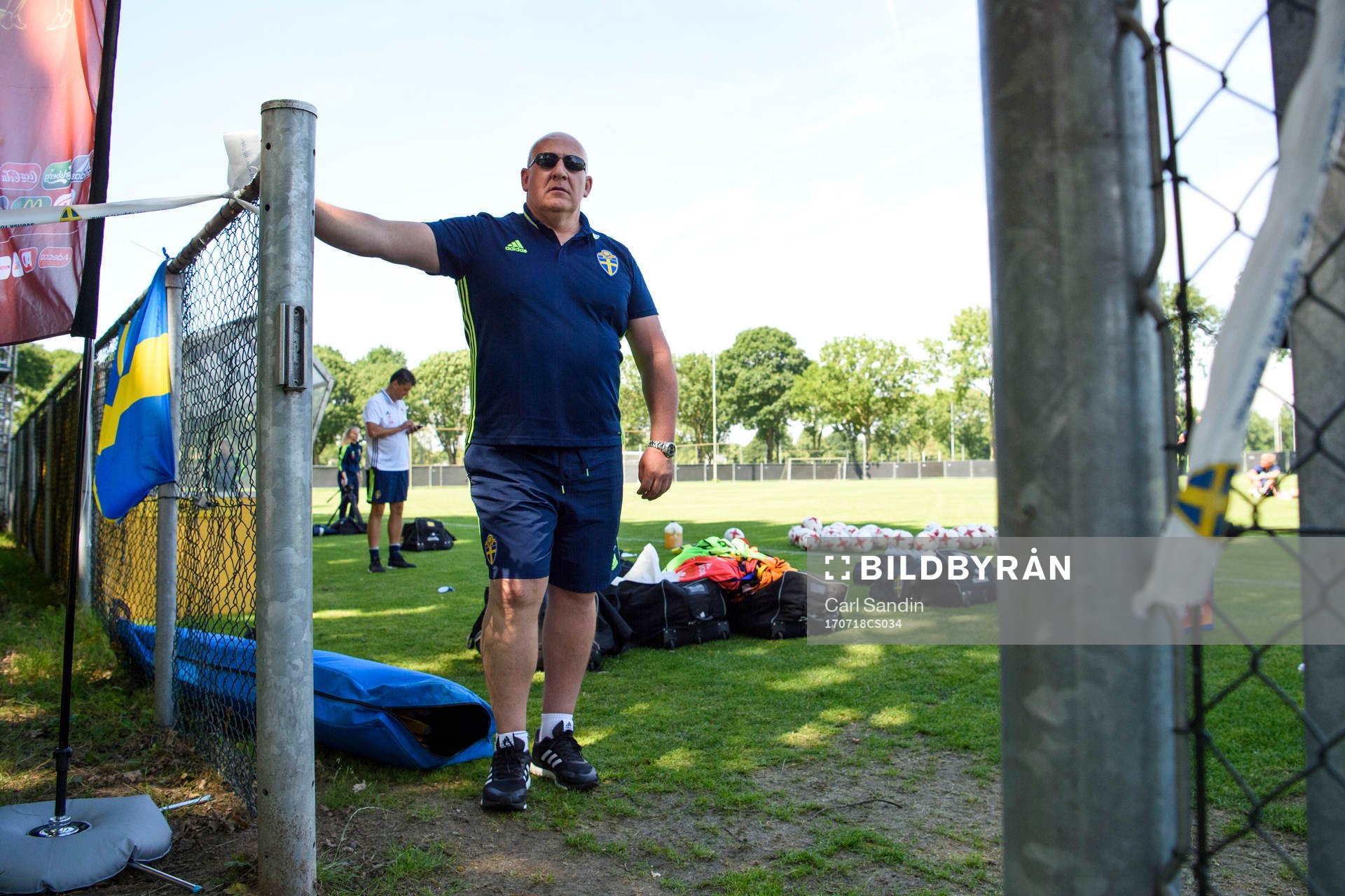 Säkerhetsansvarig Per Samuelsson på en träning med det svenska landslaget under dag 3 av fotbolls-EM den 18 juli 2017 i Arnhem.