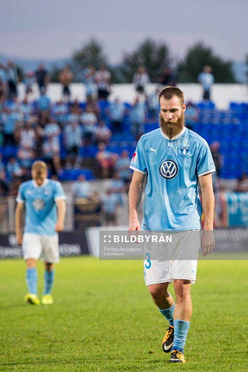 Malmö FFs Jo Inge Berget deppar när han lämnar planen