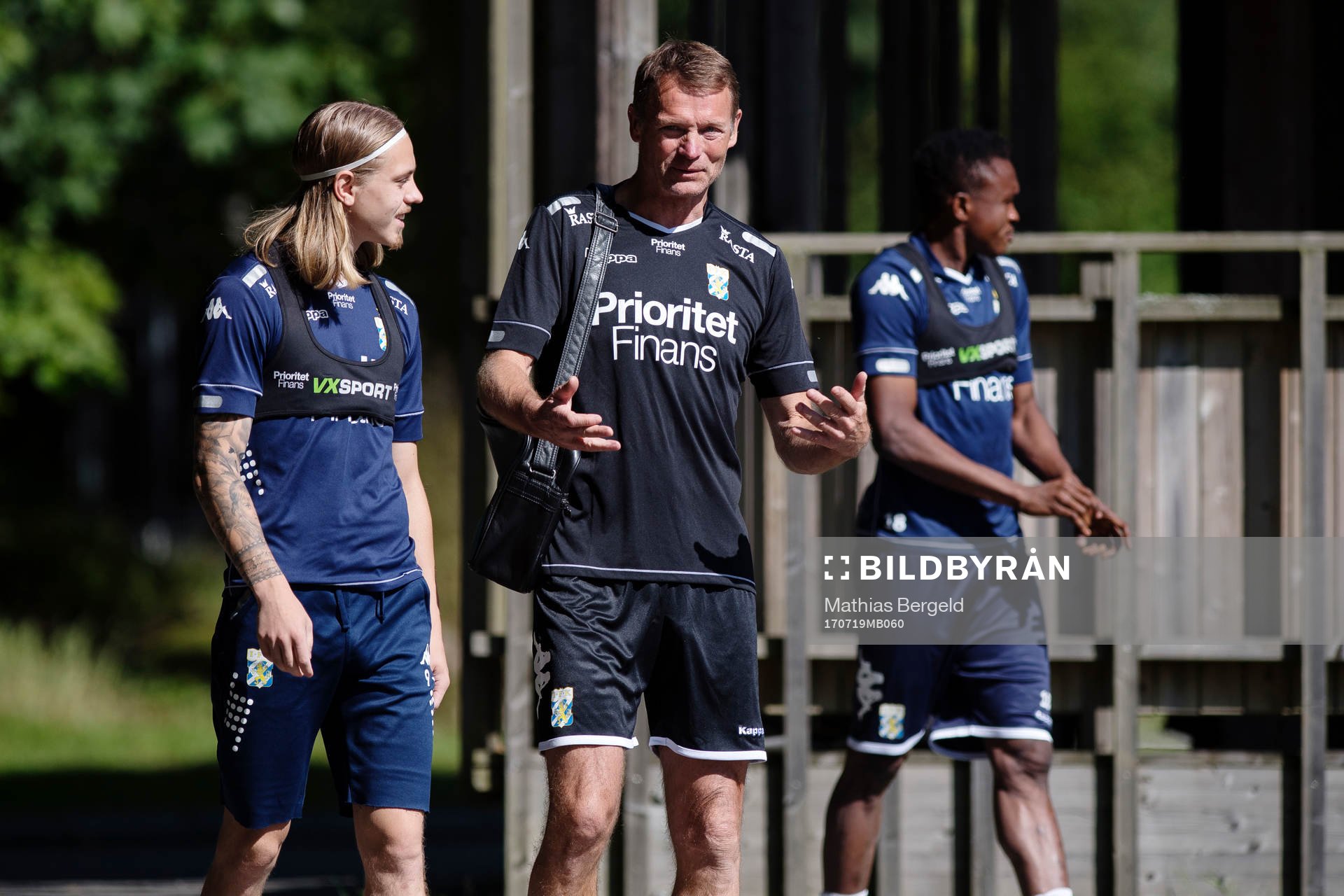 Elias Mar Omarsson och assisterande tränare Torbjörn