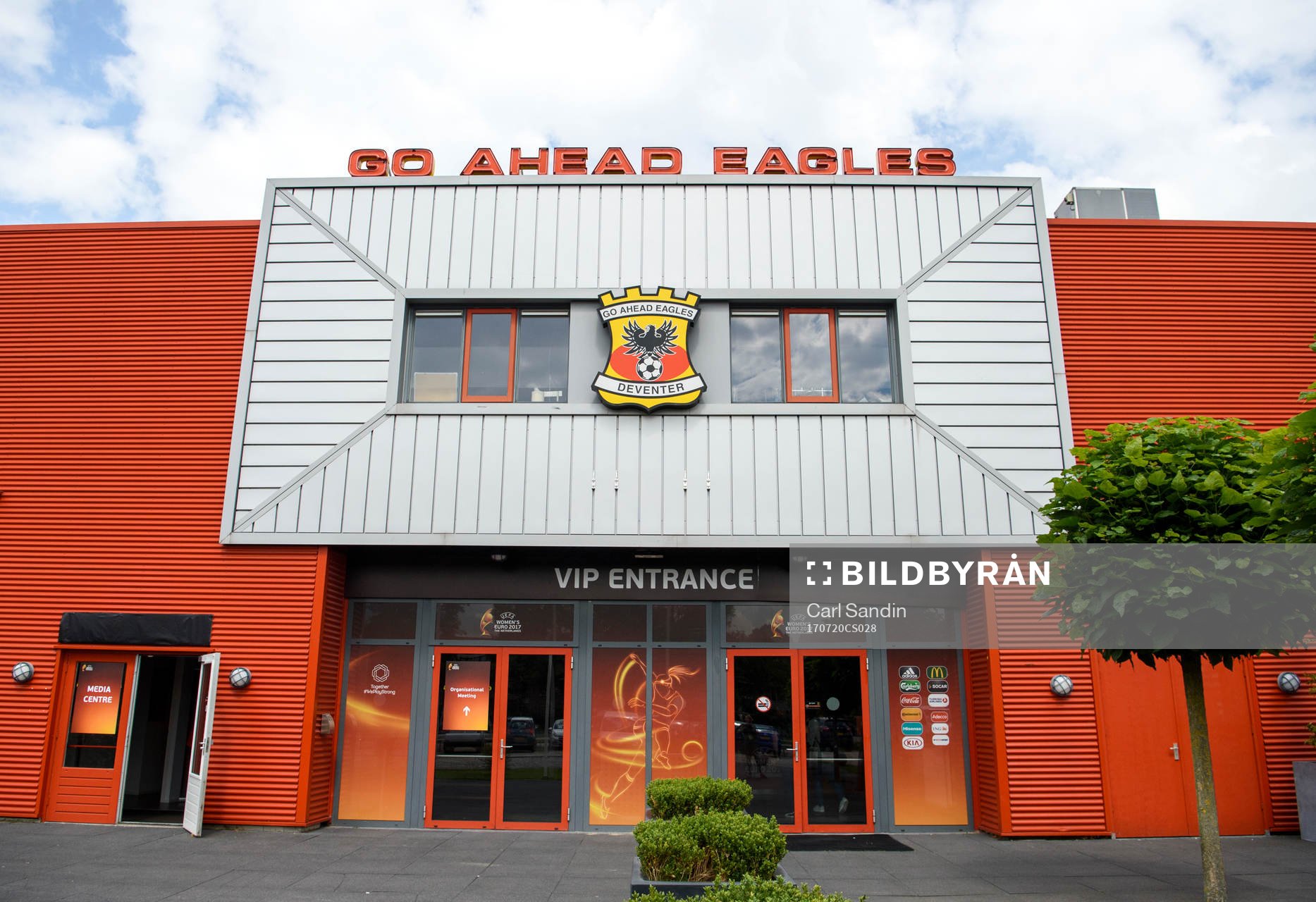 Entrén till arenan De Adelaarshorst