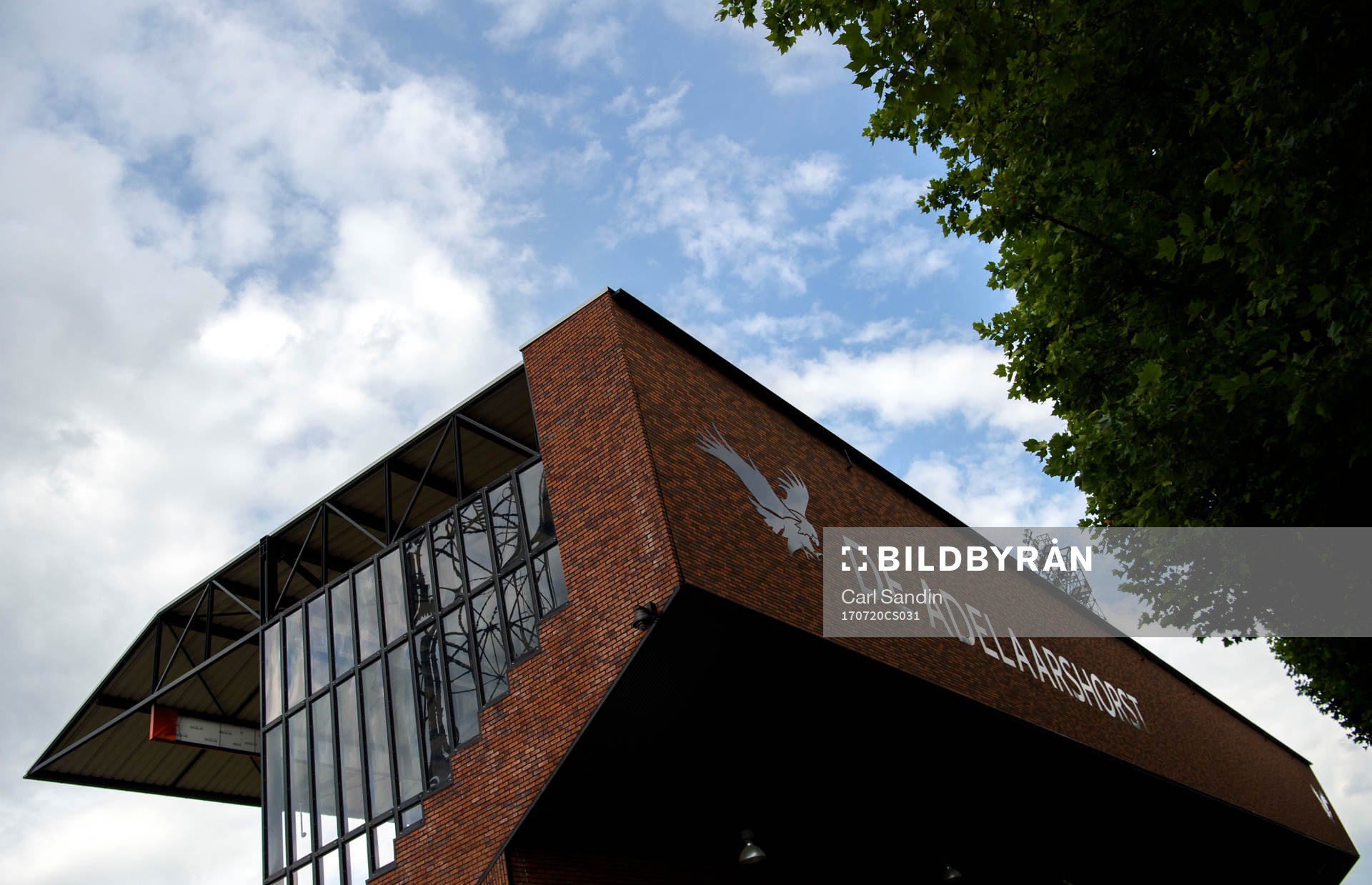Exteriör av arenan De Adelaarshorst