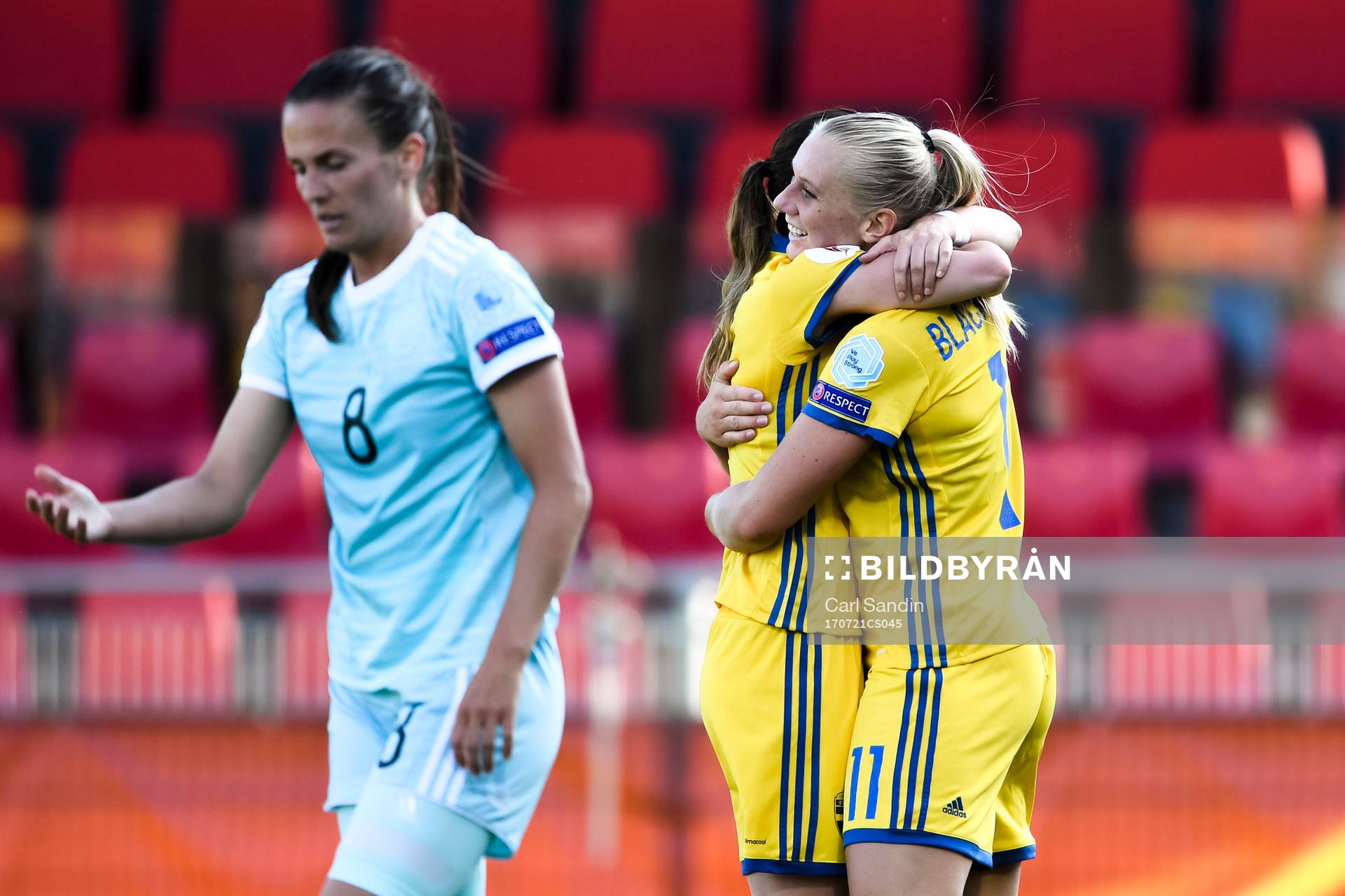 Rysslands Jekaterina Sotjneva deppar samtidigt som Sveriges