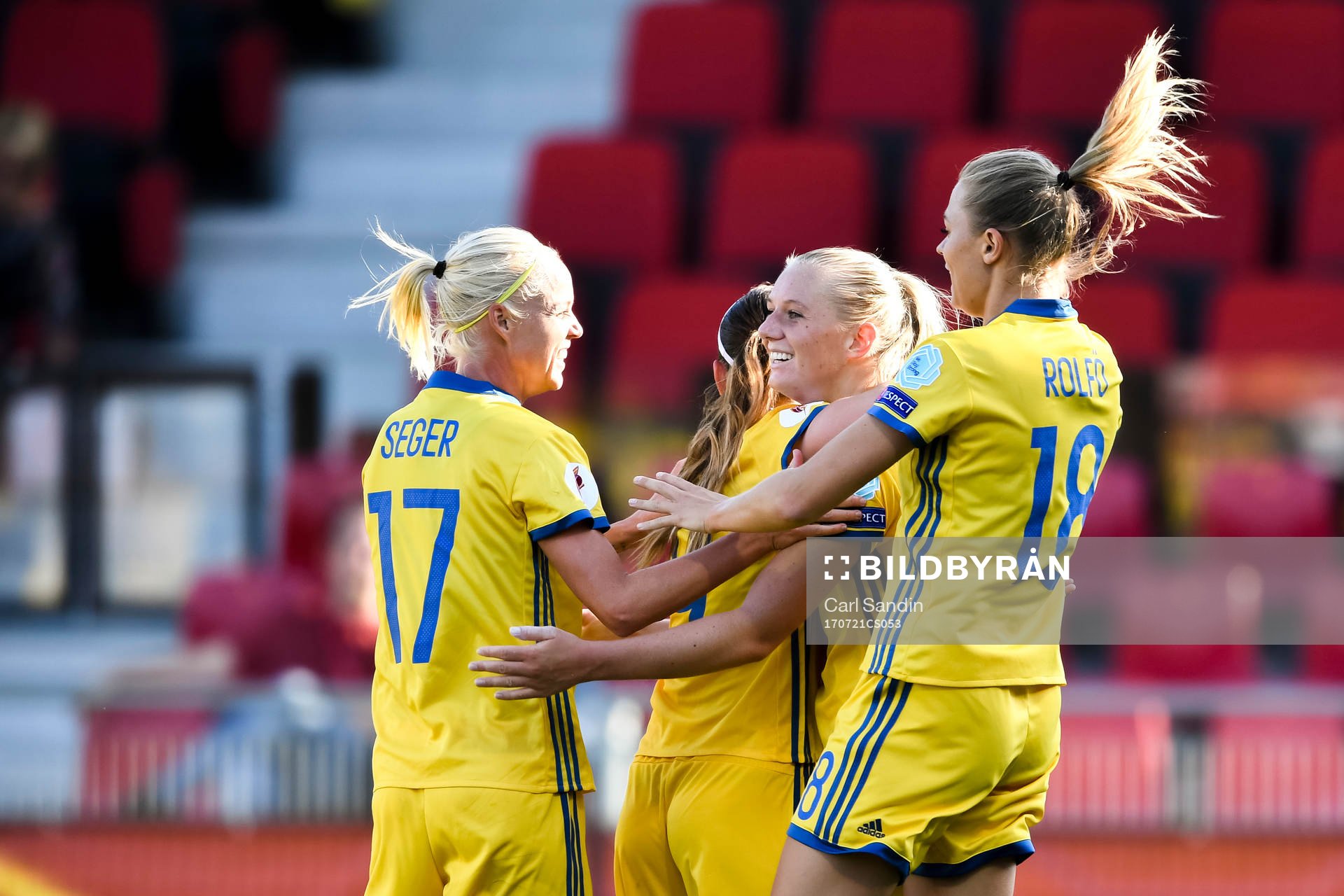 Sveriges Caroline Seger , Stina Blackstenius och Fridolina