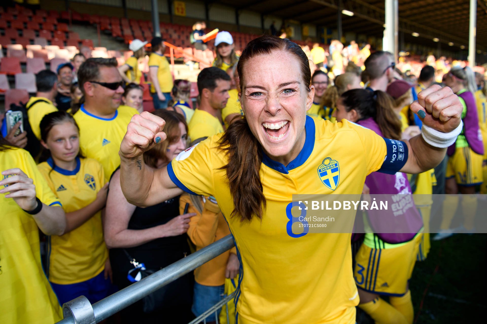 Lotta Schelin jublar