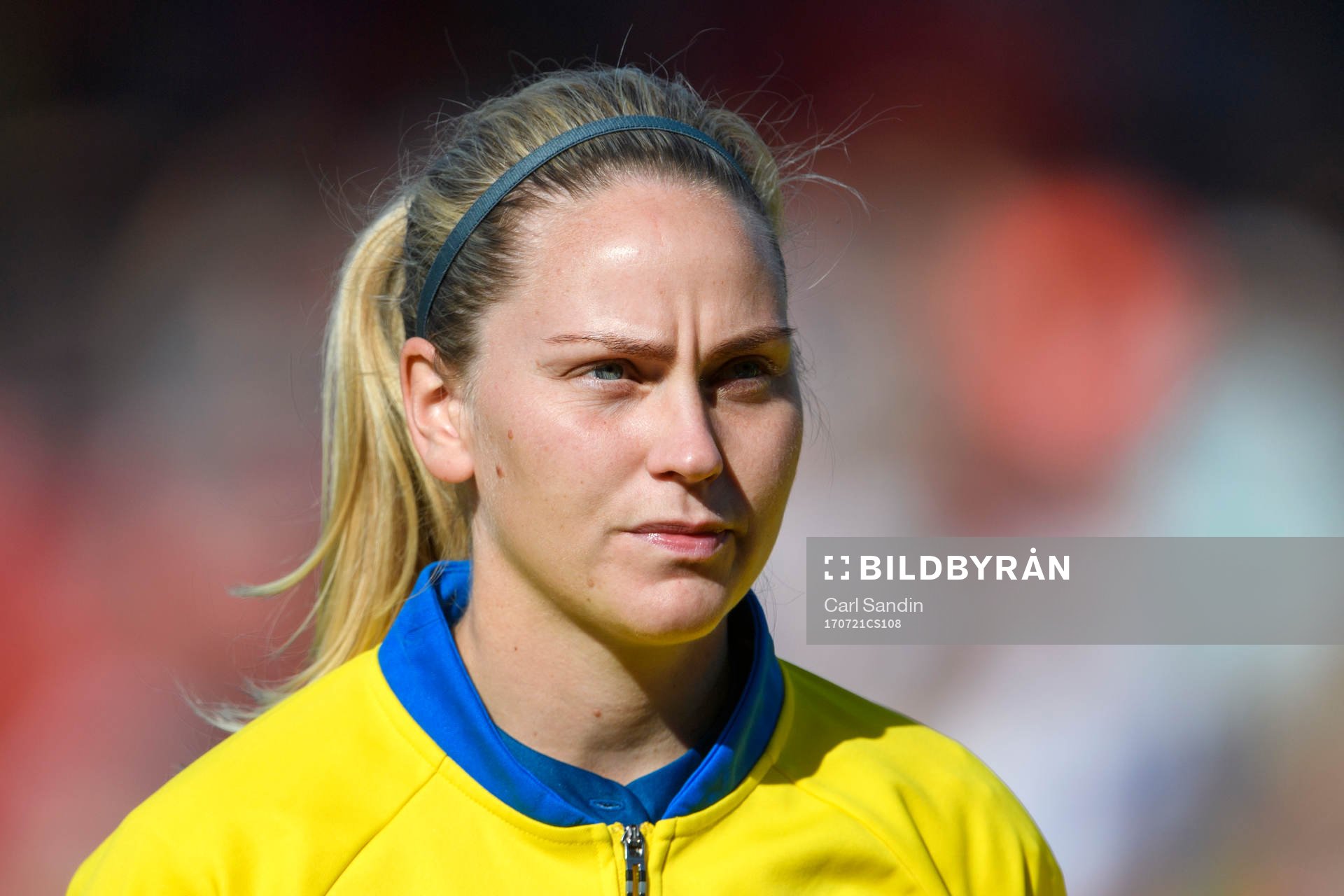 Sveriges Lisa Dahlkvist vid linup innan matchen mellan