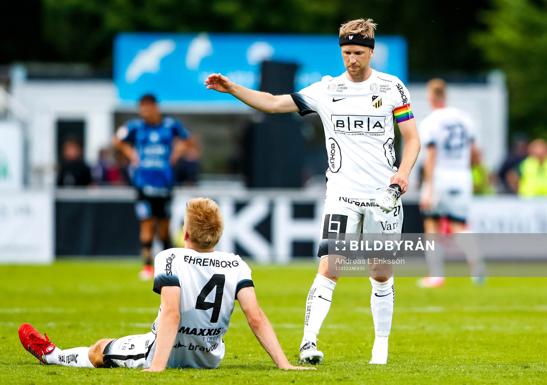 Häckens Juhani Ojala och Rasmus Lindgren  deppar