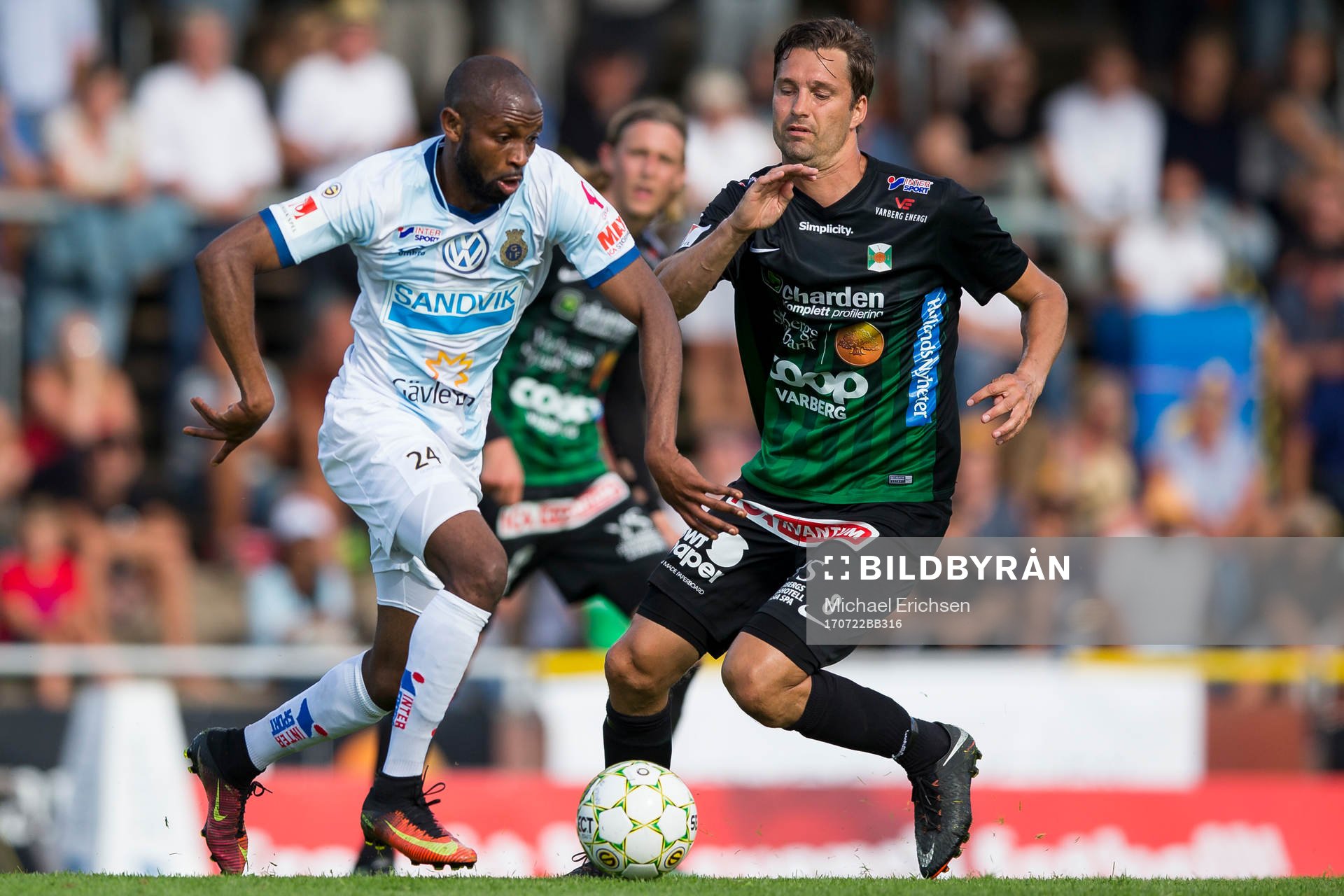 Gefles René Makondele Muzola mot Varbergs Peter Nyström under fotbollsmatchen i Superettan mellan Varberg och Gefle den 22 juli 2017 i Varberg.