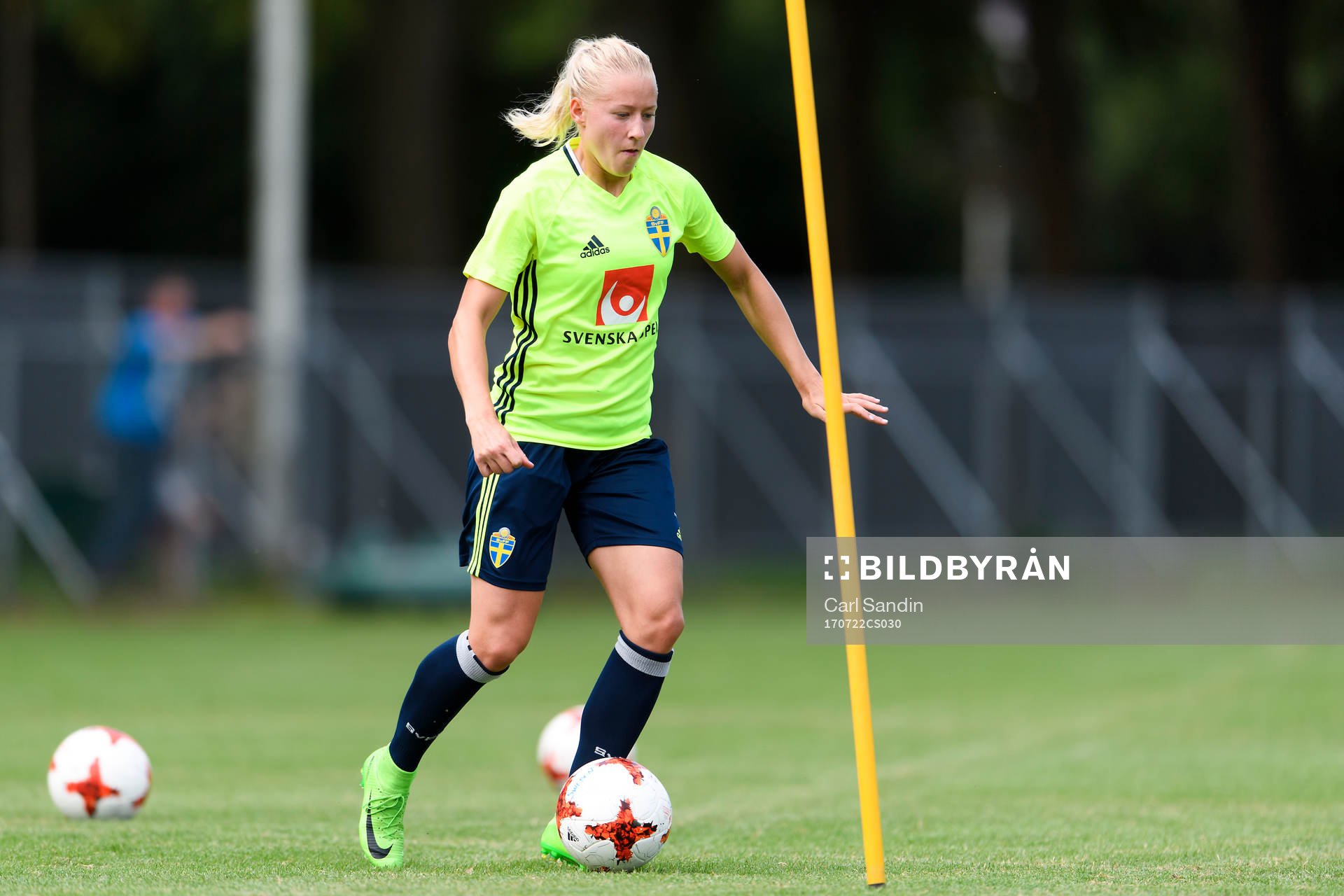 Julia Spetsmark på en träning med det svenska landslaget